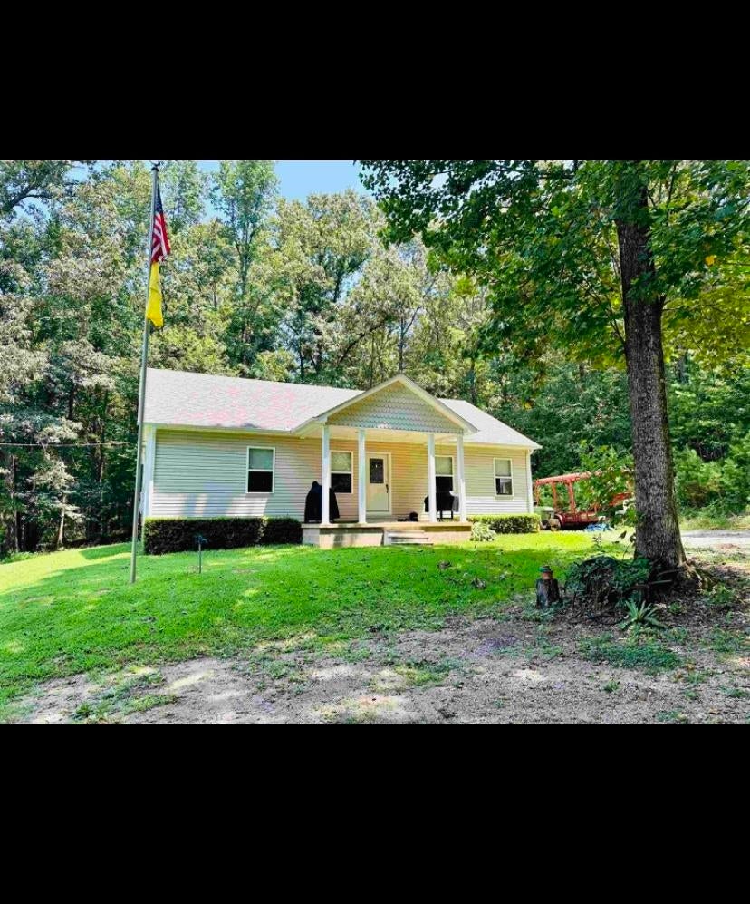 220 Wayne Elam Rd — photo