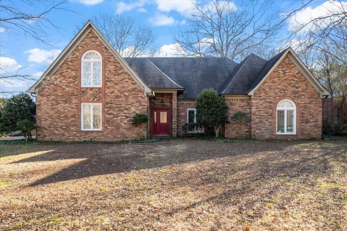 2174 Knoll Ln — photo