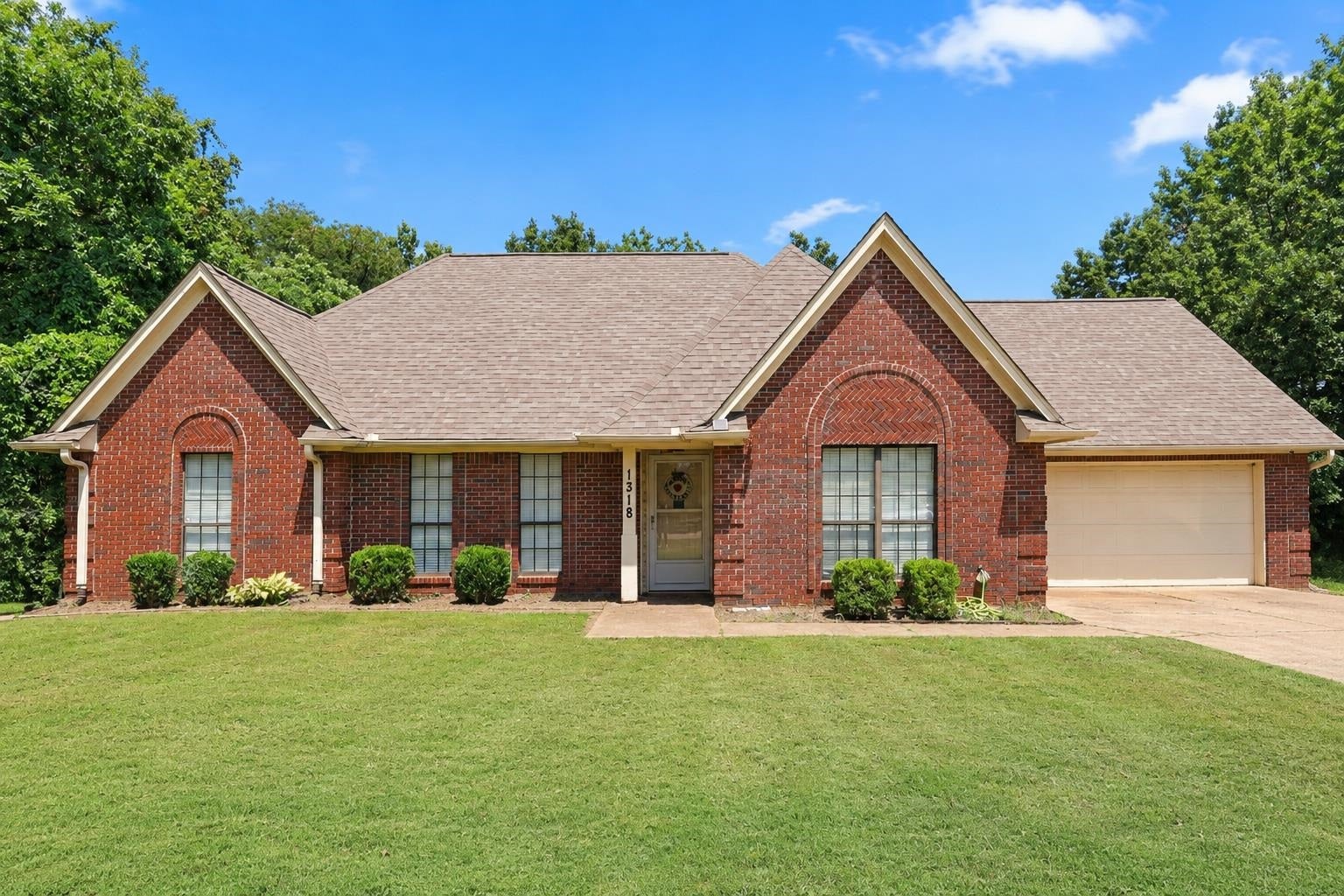 1318 Beaver Creek Rd — photo