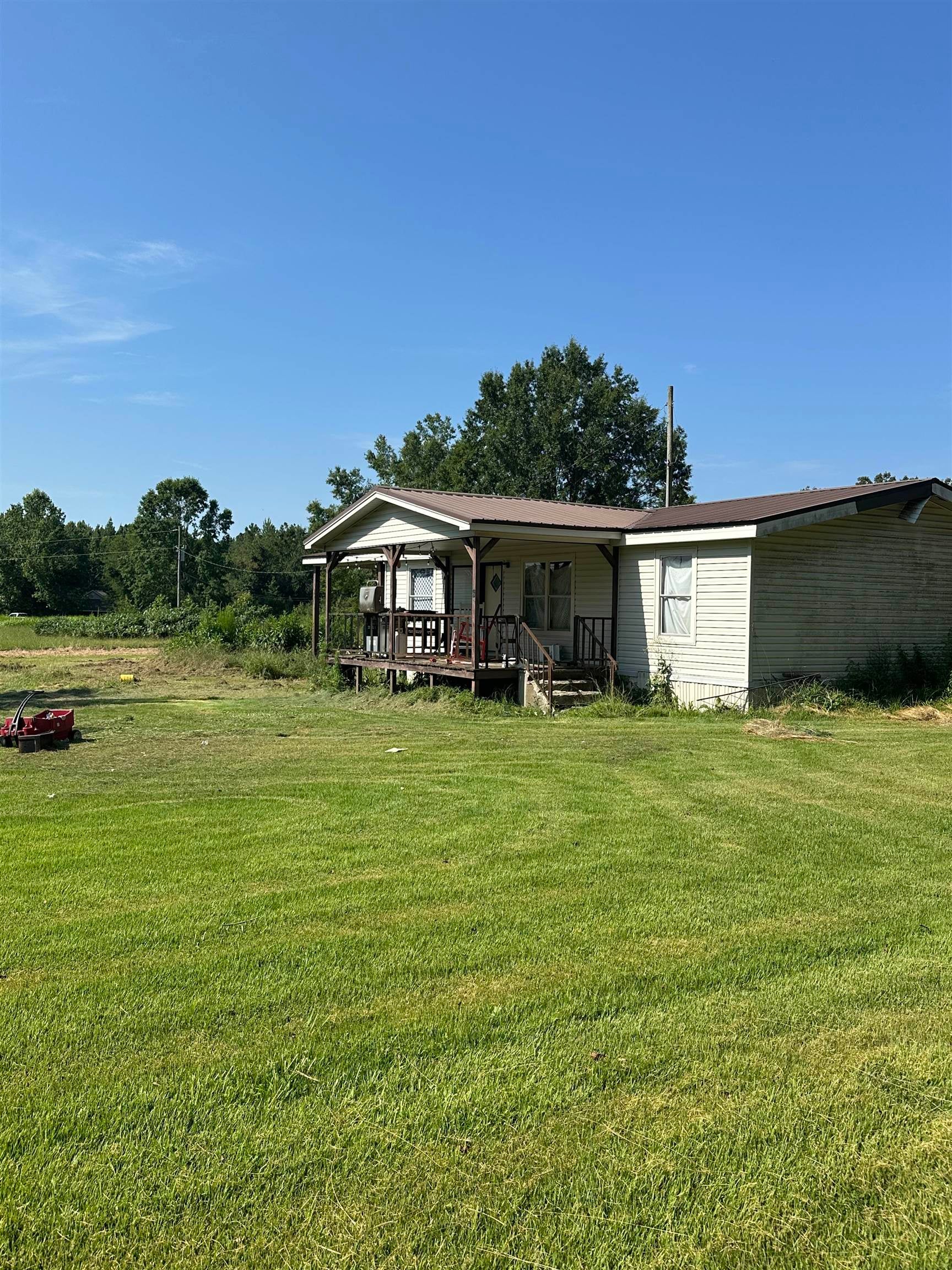 426 Gordon Rd — photo