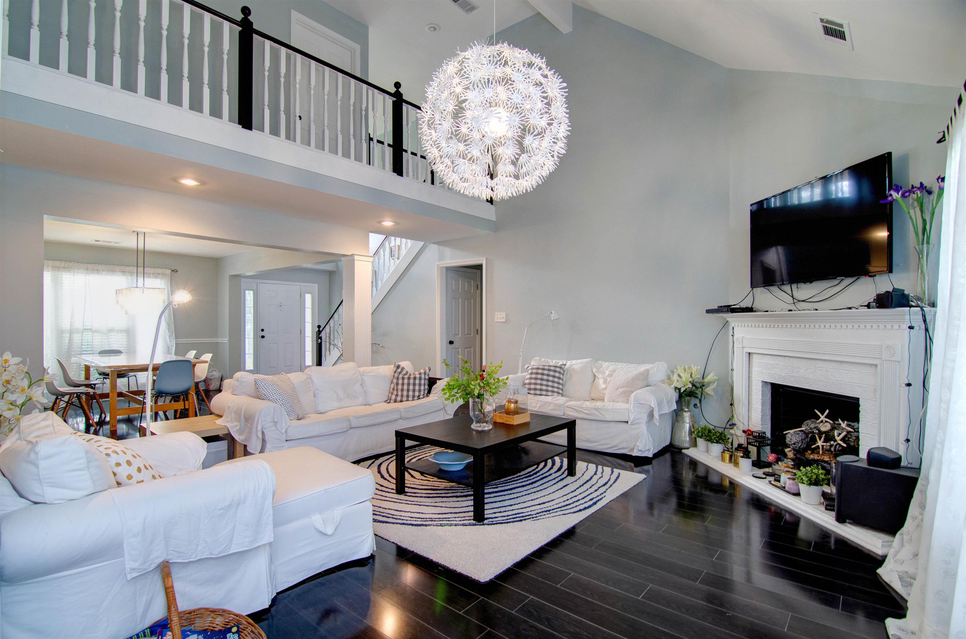1330 Riding Brook Dr — photo
