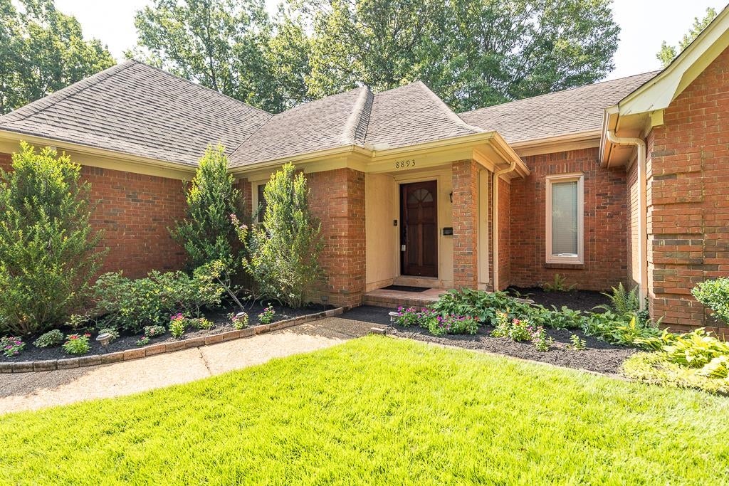 8893 Walnut Ridge Loop — photo