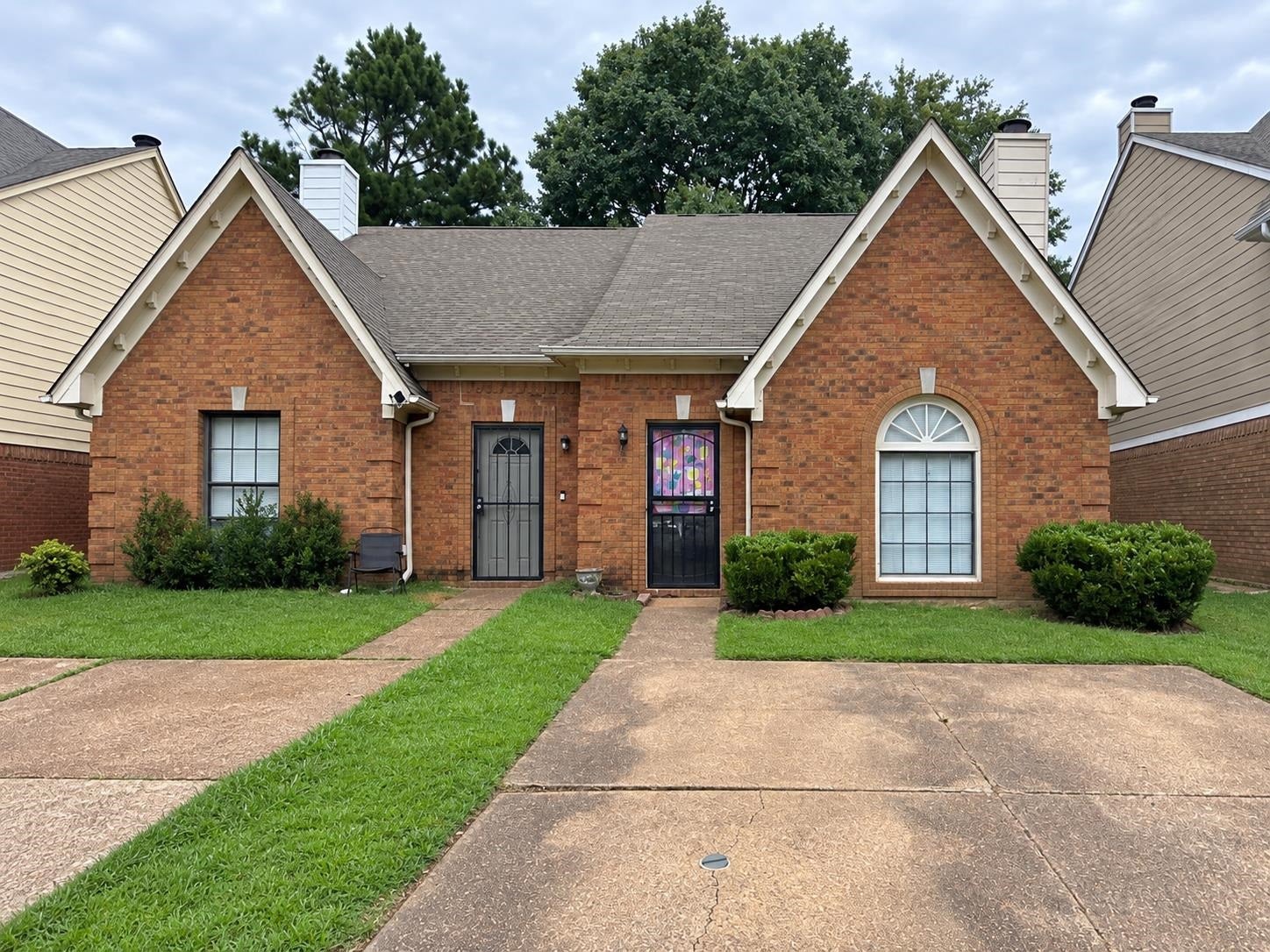 1670 Old Mill Stream Dr — photo