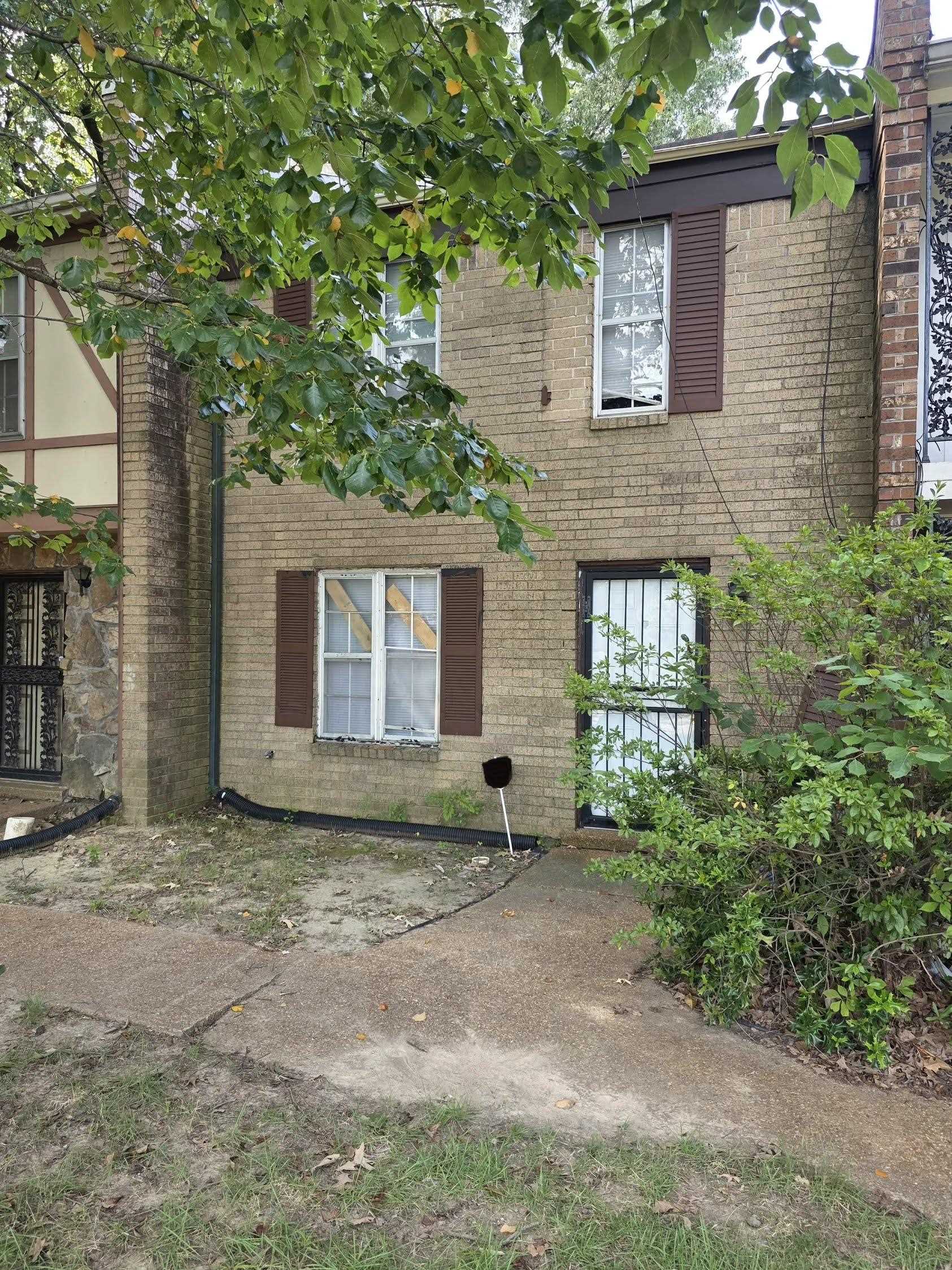 2109 E Shelby Dr 11 — photo