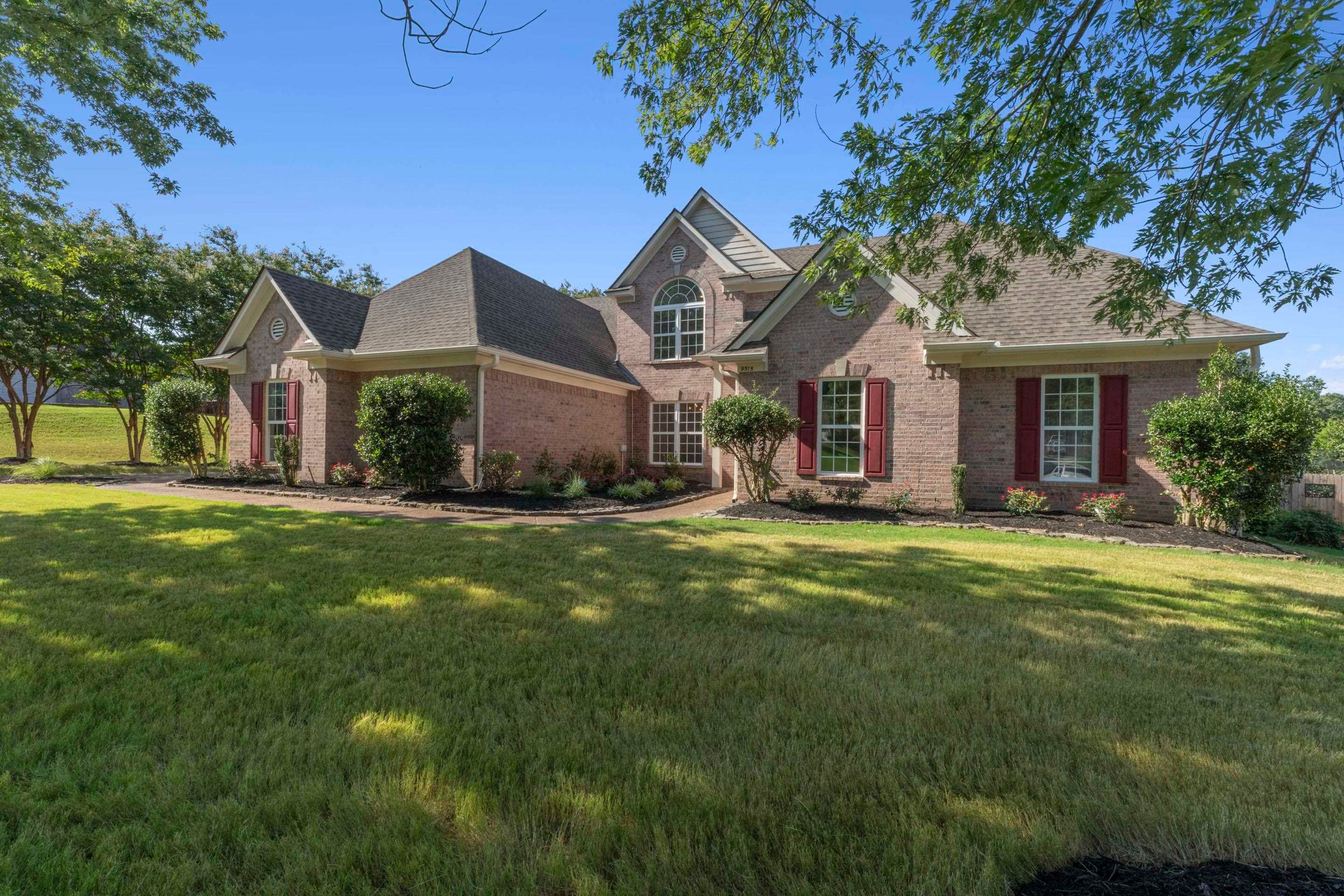 9515 Owl Hill Dr — photo