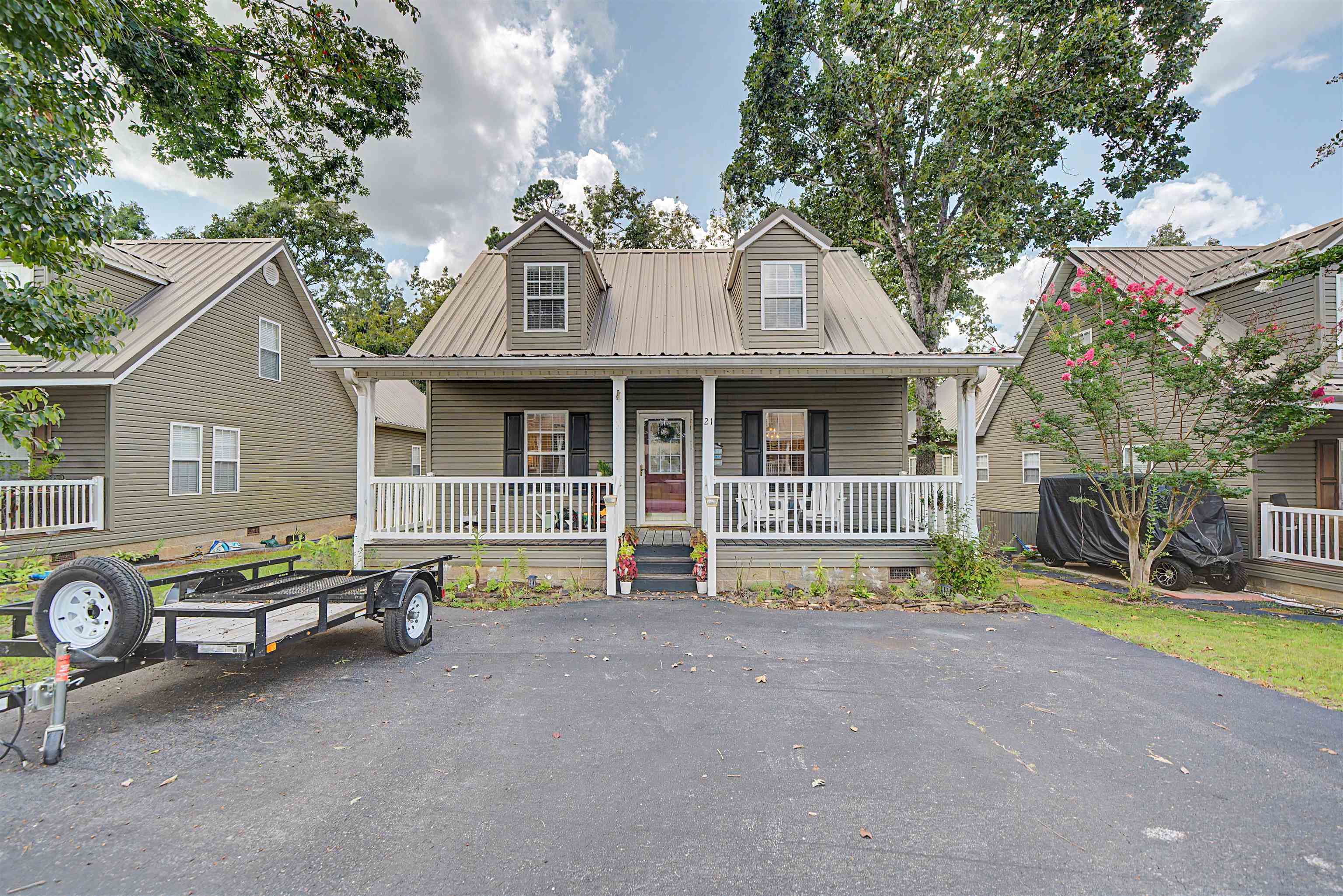 21 Tamara Trl — photo