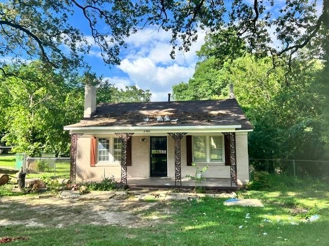2382 Vanderbilt Rd — photo