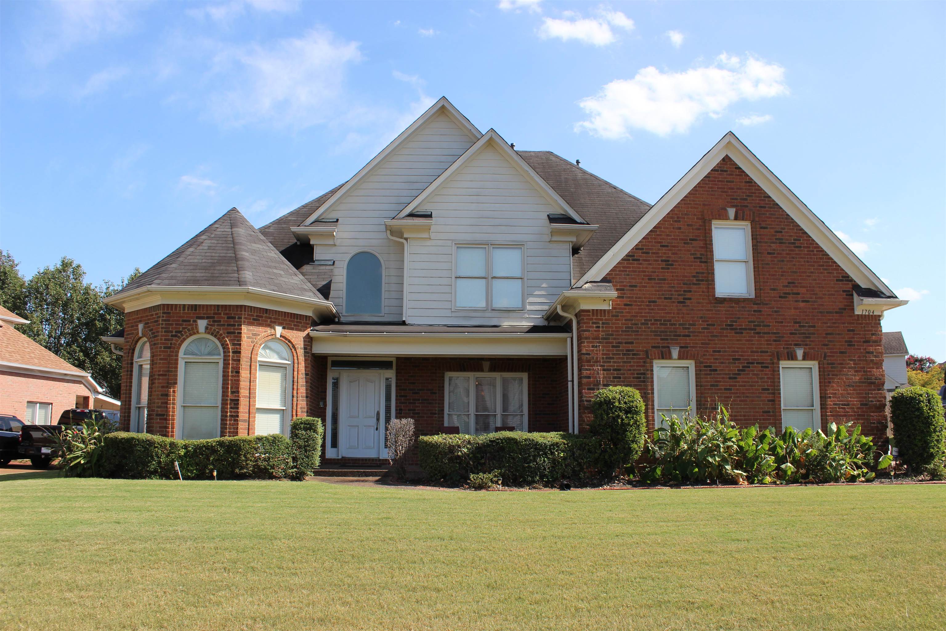 1704 W Belledeer Dr — photo