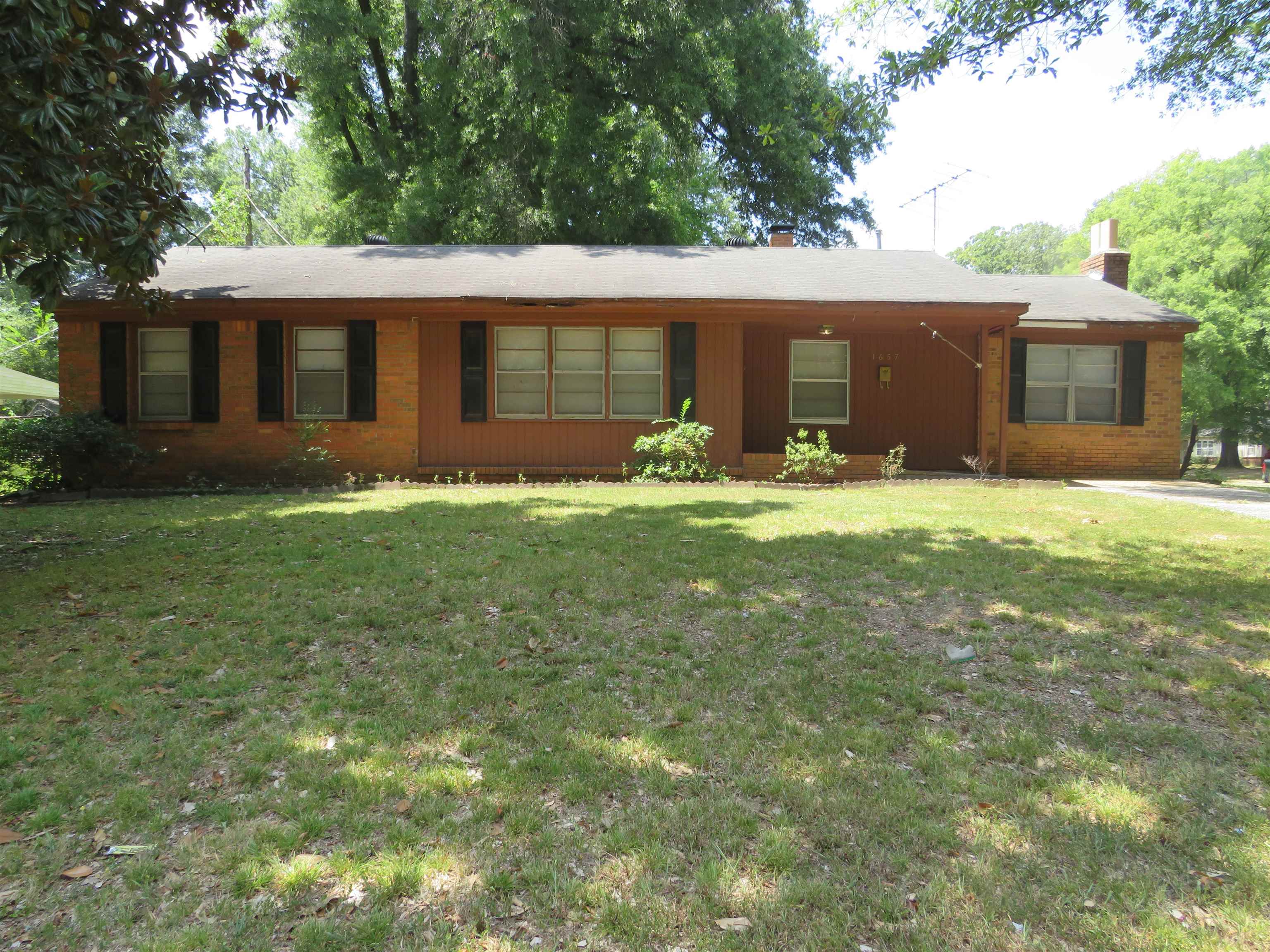1657 S Perkins Rd — photo