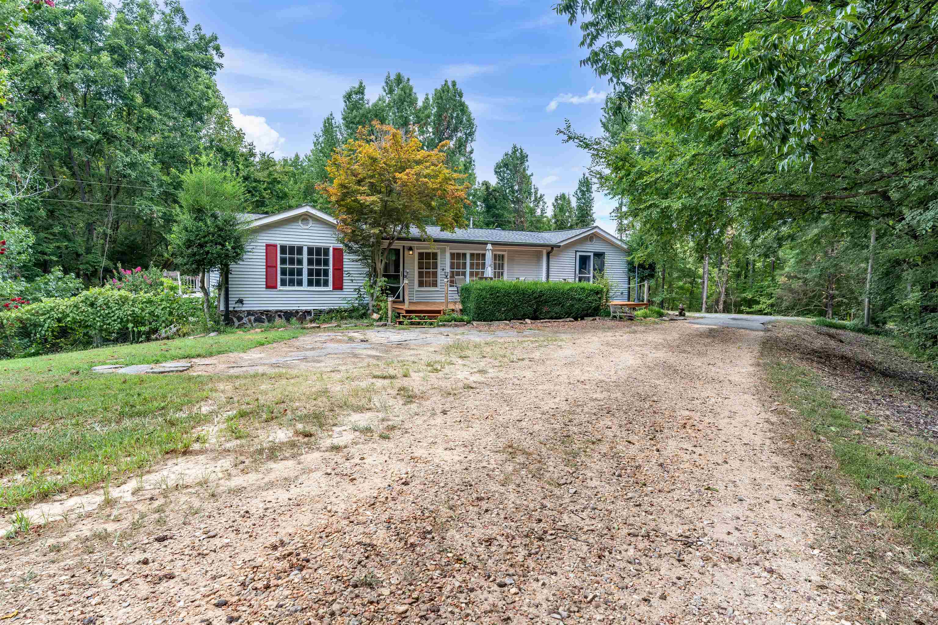 328 Cates Rd — photo