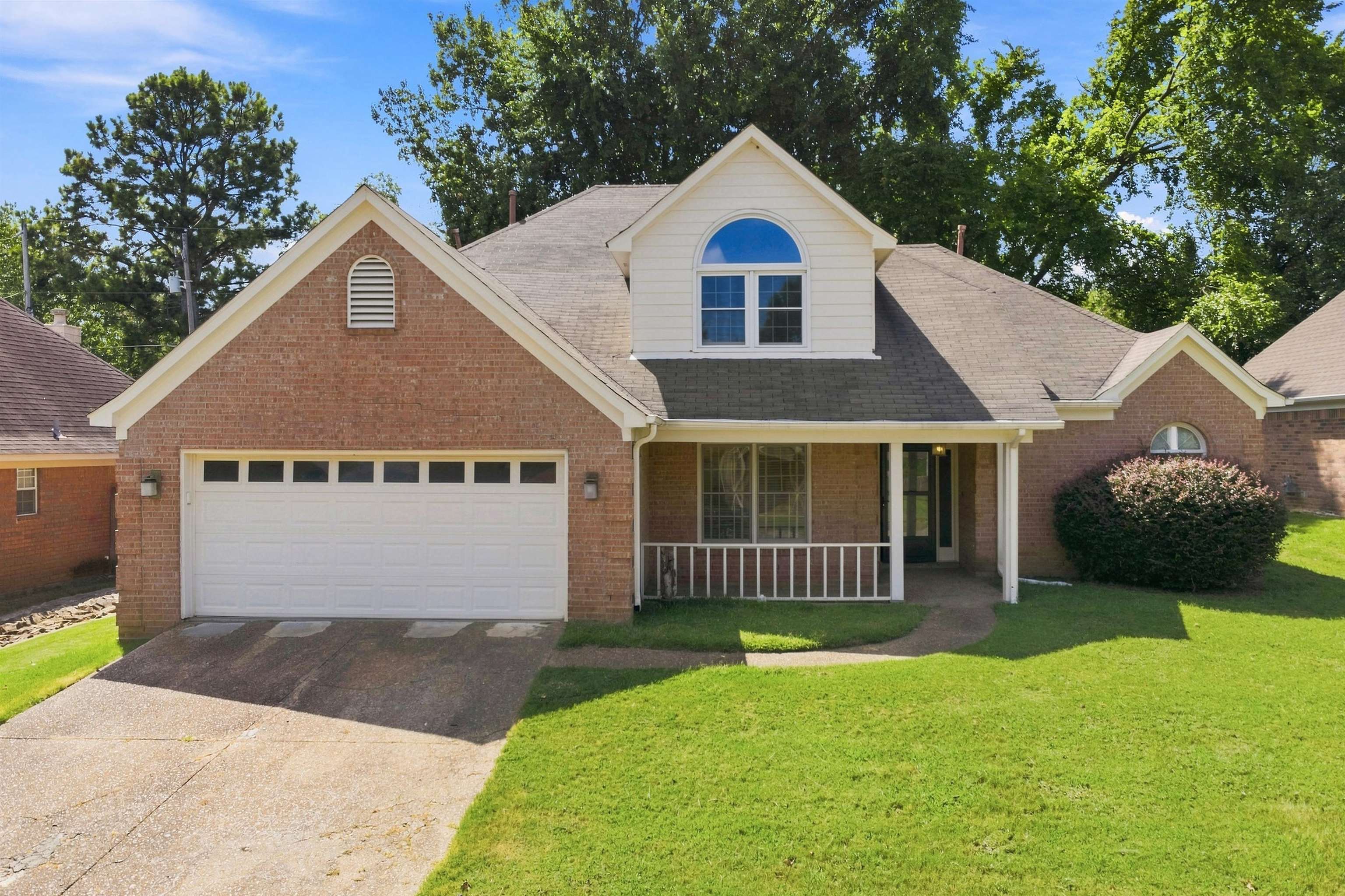 857 Paradise Dr — photo