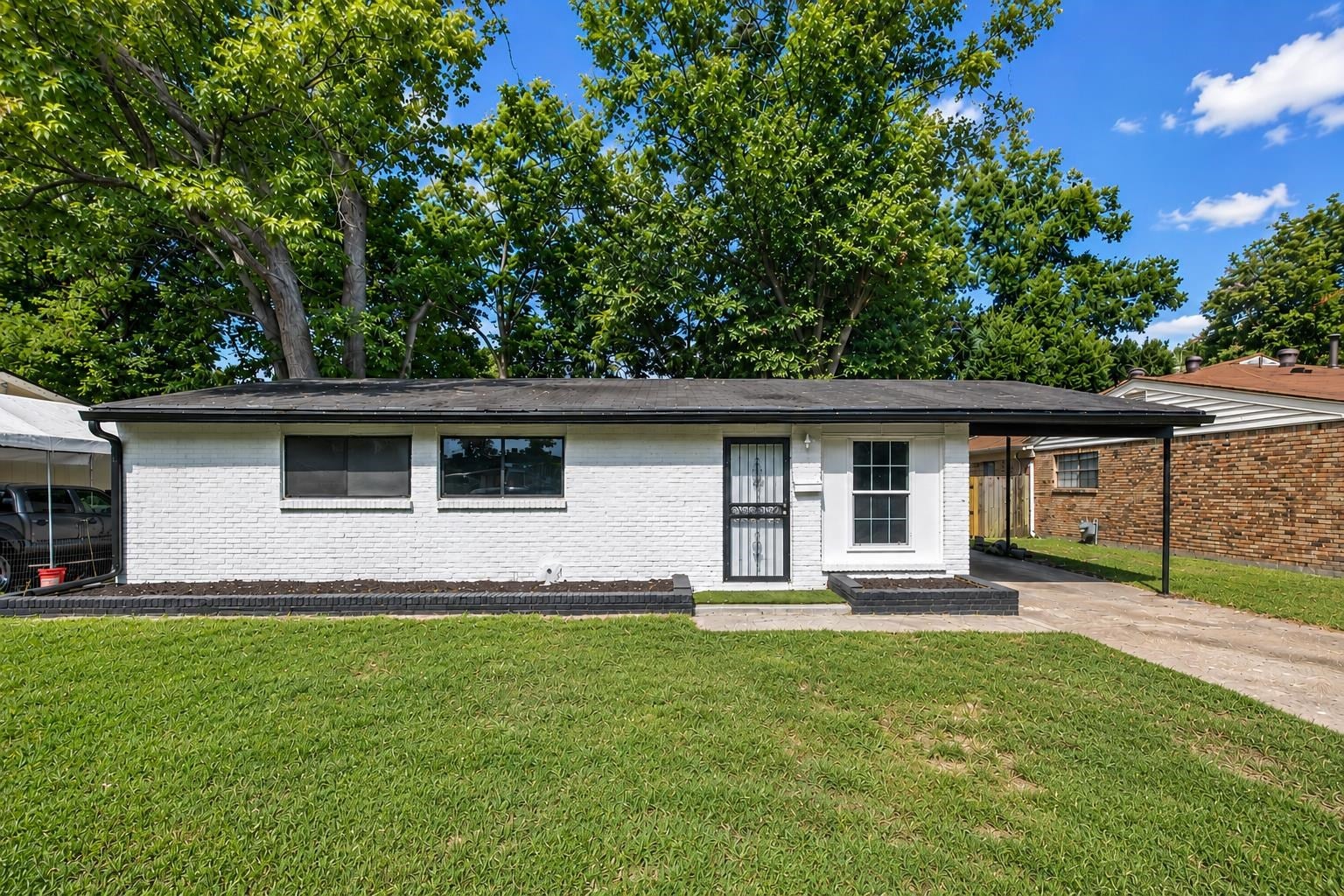1143 Pallwood Rd — photo