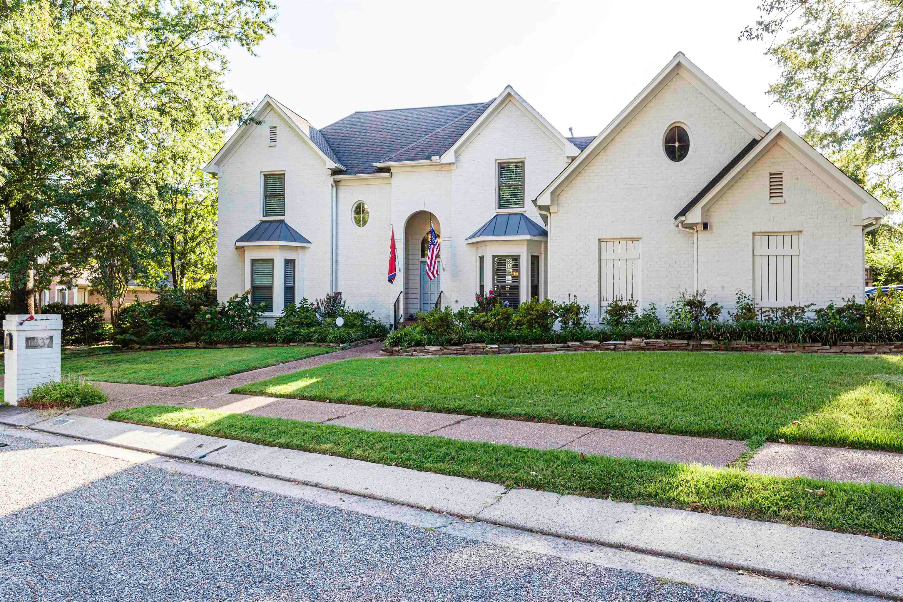 1337 Fairway Forest Dr E — photo