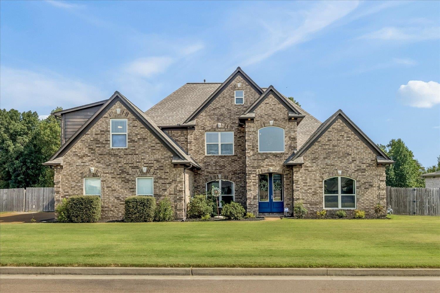 76 E Cherrybark Dr — photo