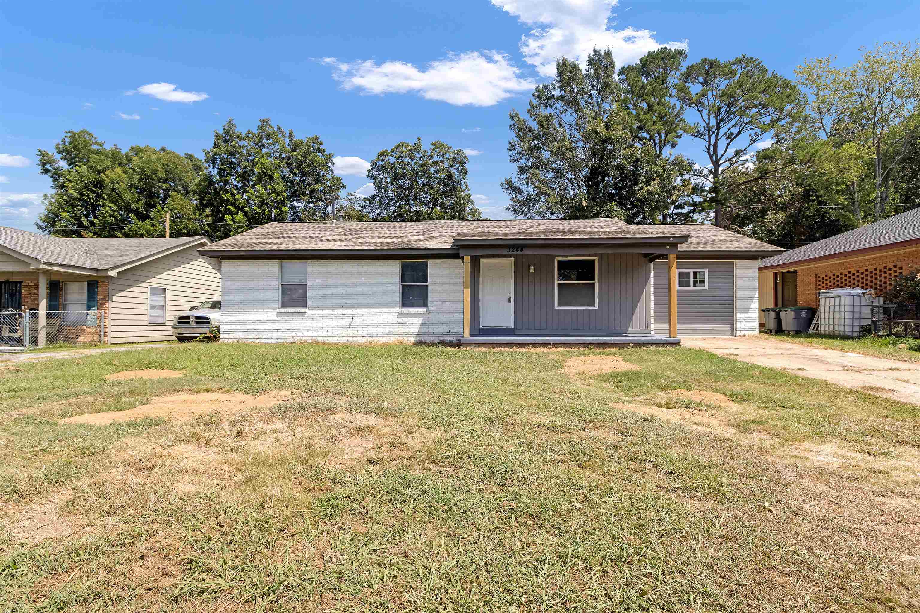 3244 S Perkins Rd — photo