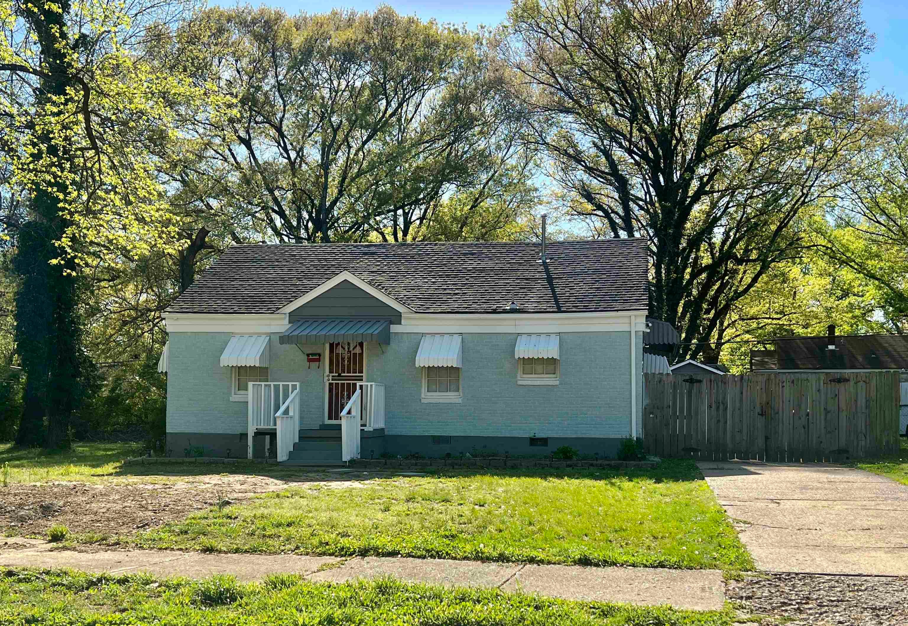 1515 Hope St — photo