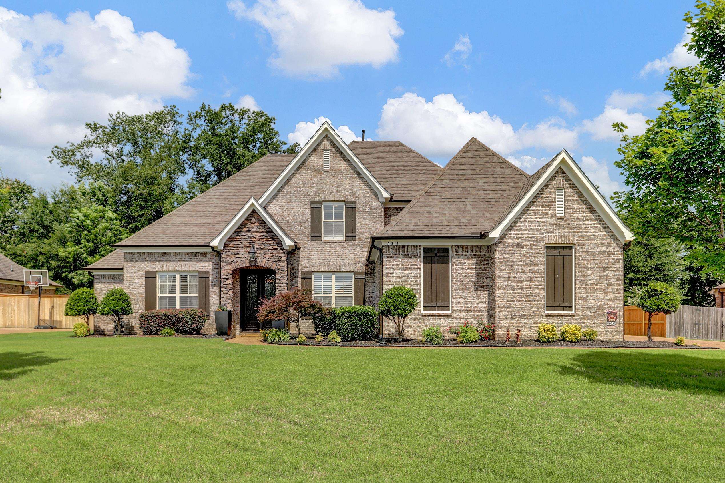 6031 Windsor Oak Dr — photo