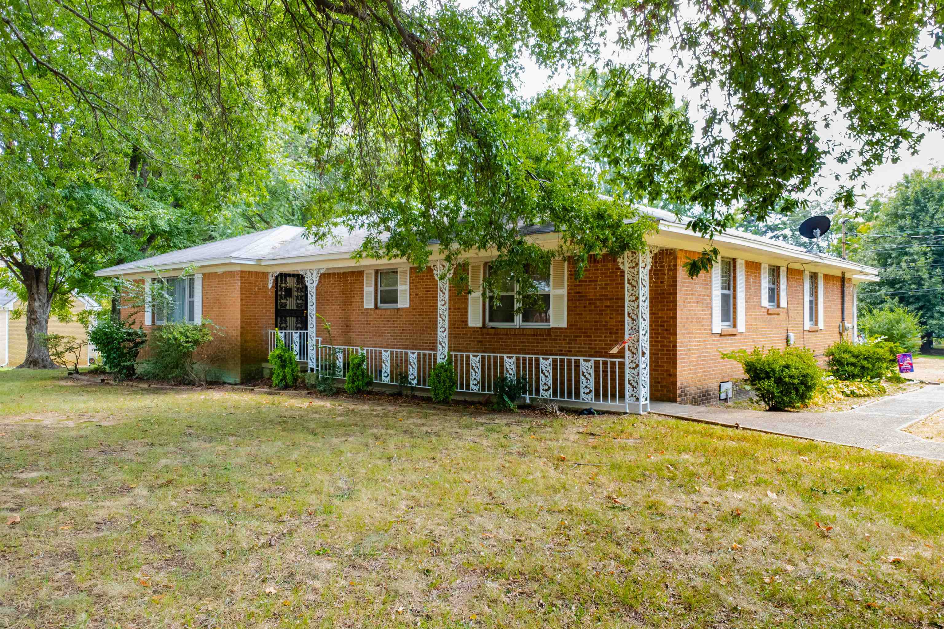 36 Maple Hill Dr — photo