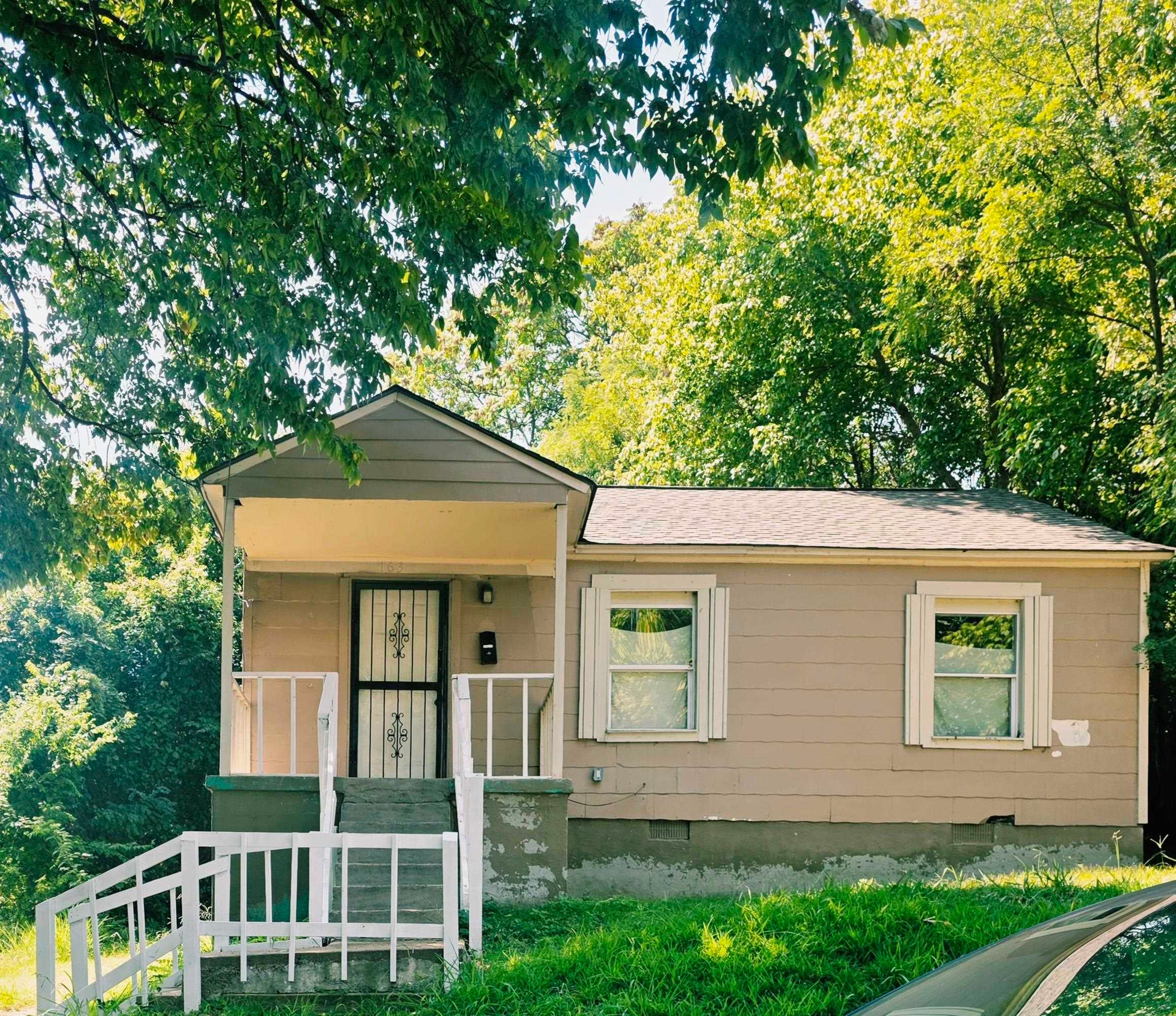 163 W McKellar Ave — photo