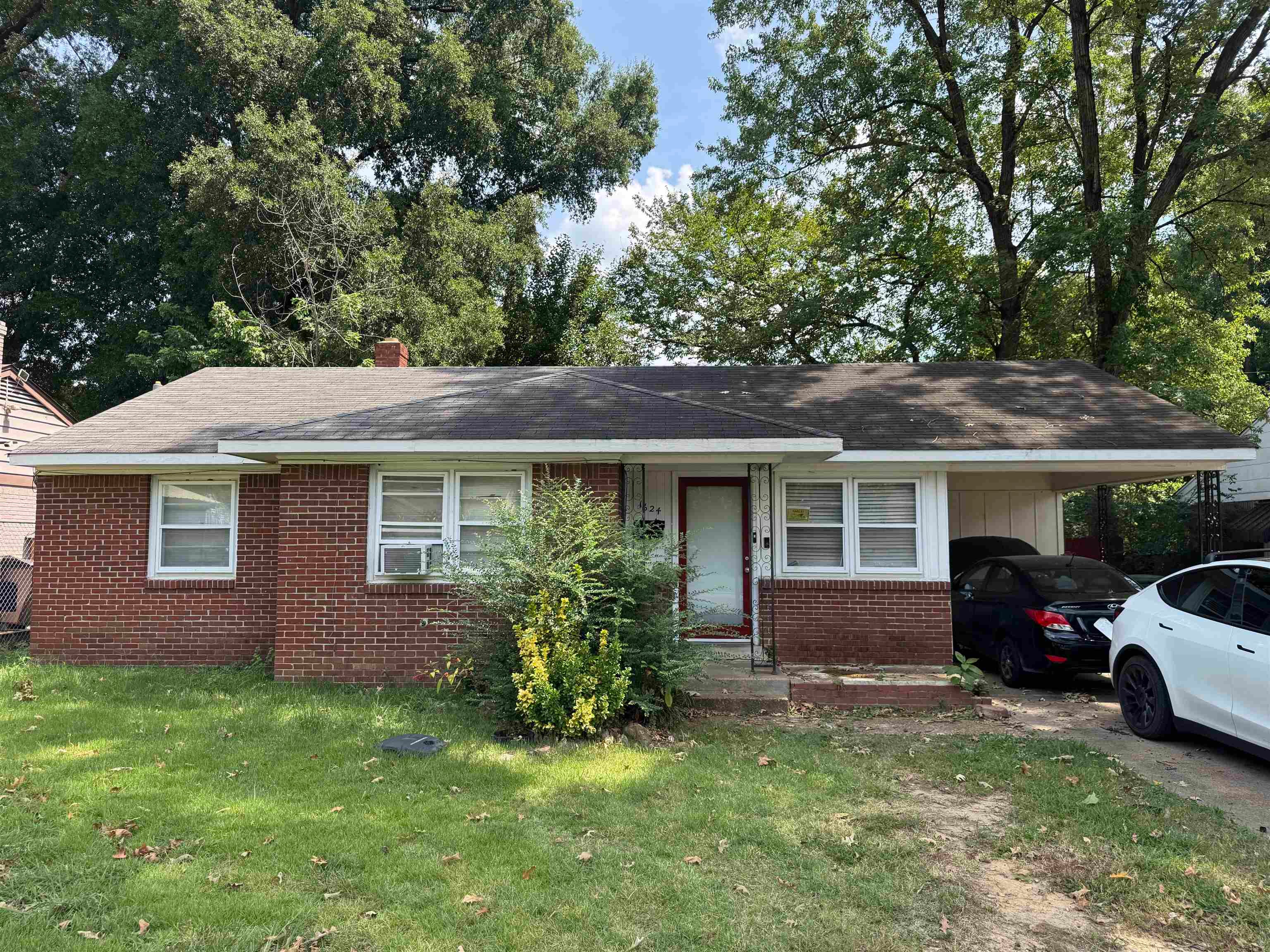 1624 Mary Dr — photo