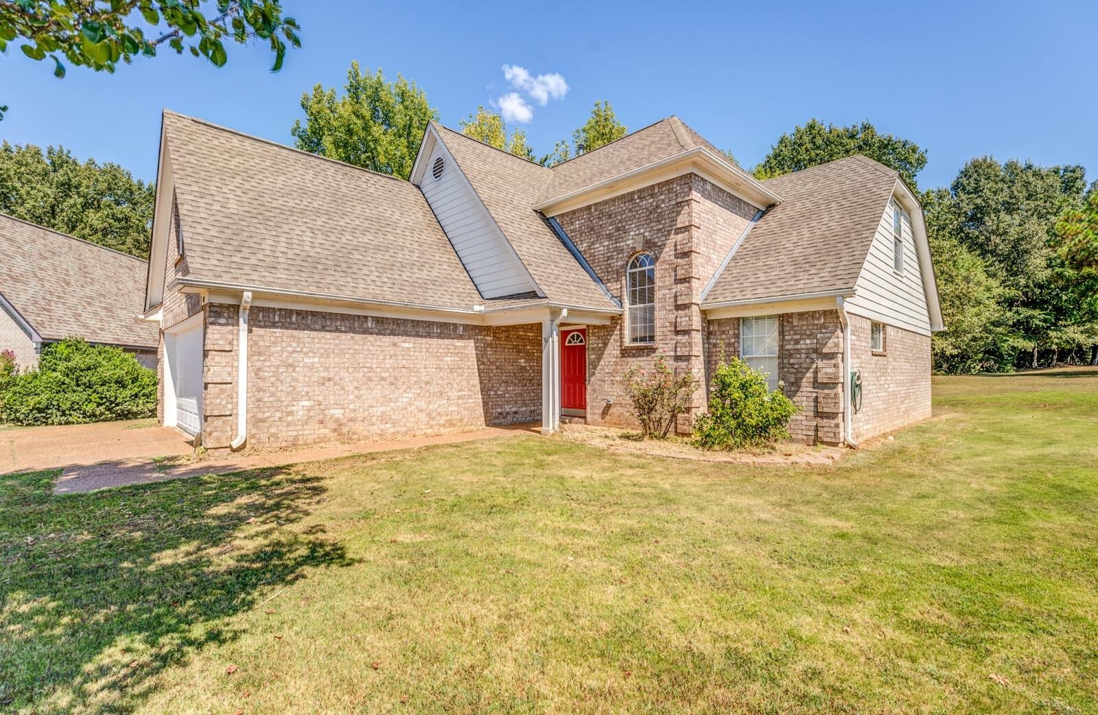 40 Hannah CV — photo