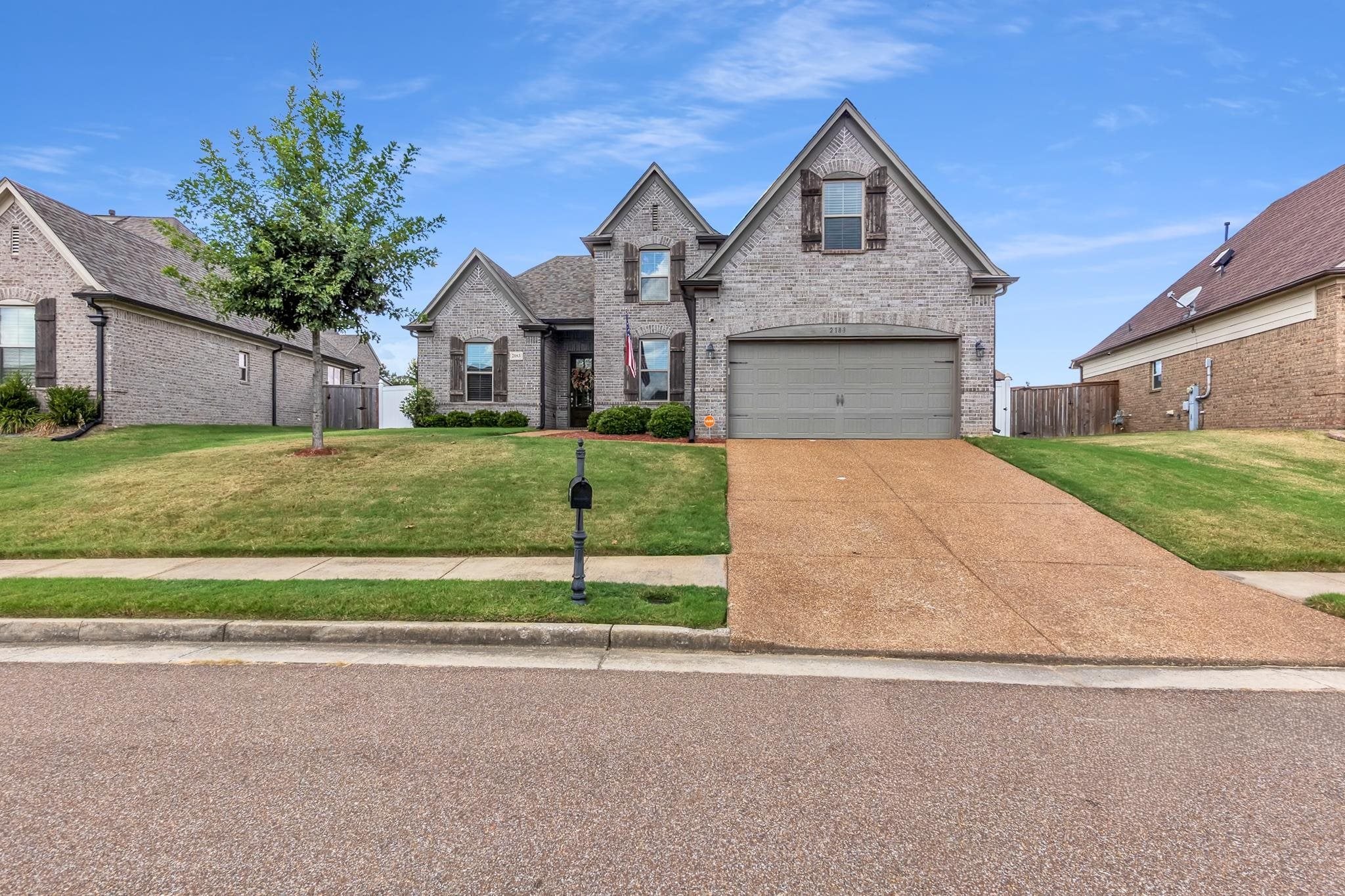 2183 Coleridge Dr — photo