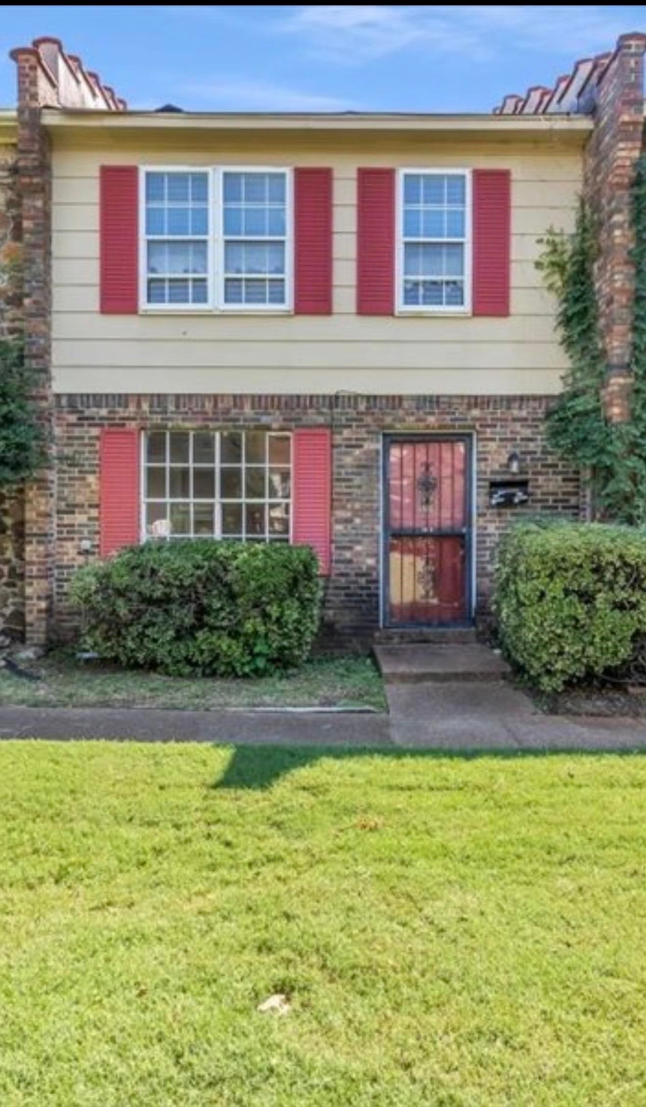 4789 Townhouse Way — photo