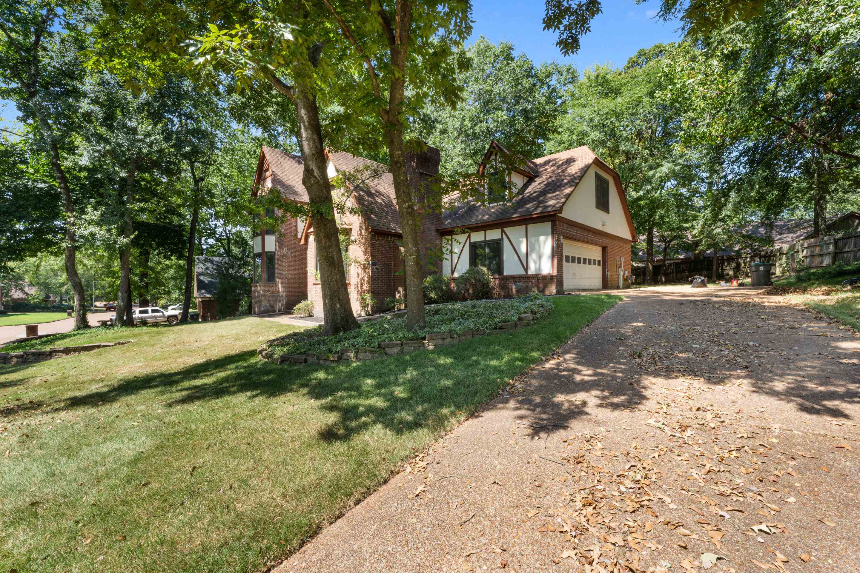 245 Norseman Dr — photo