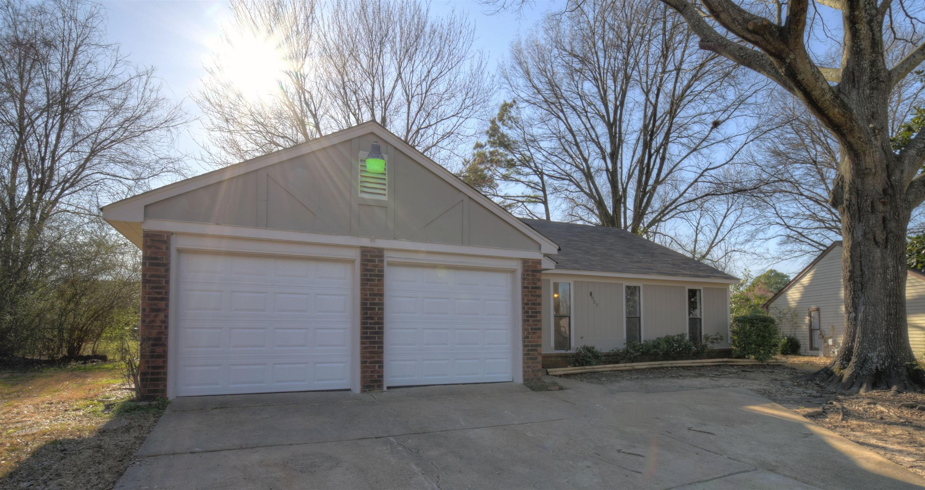 4957 Shelter CV — photo