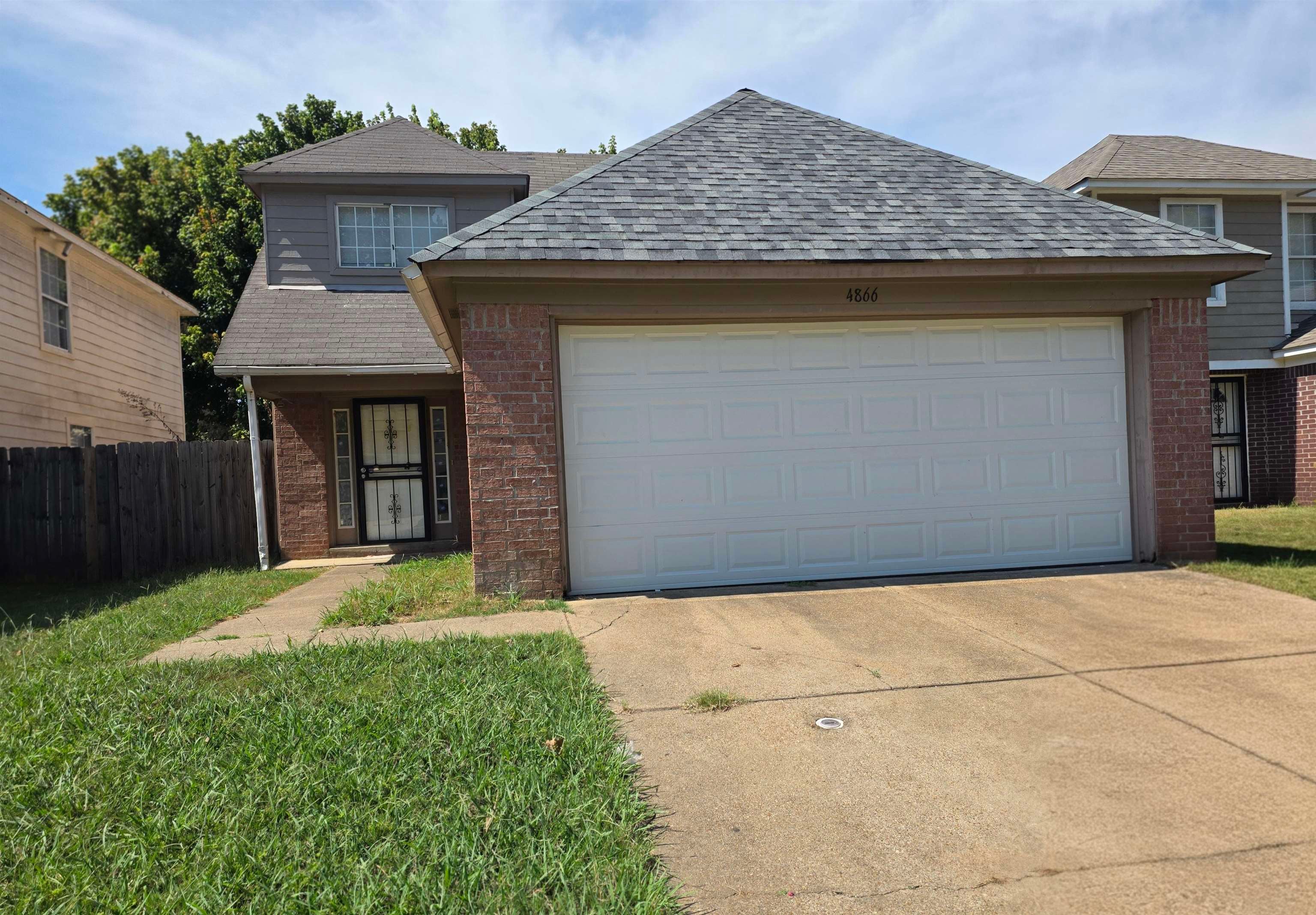 4866 Royal Run Dr — photo