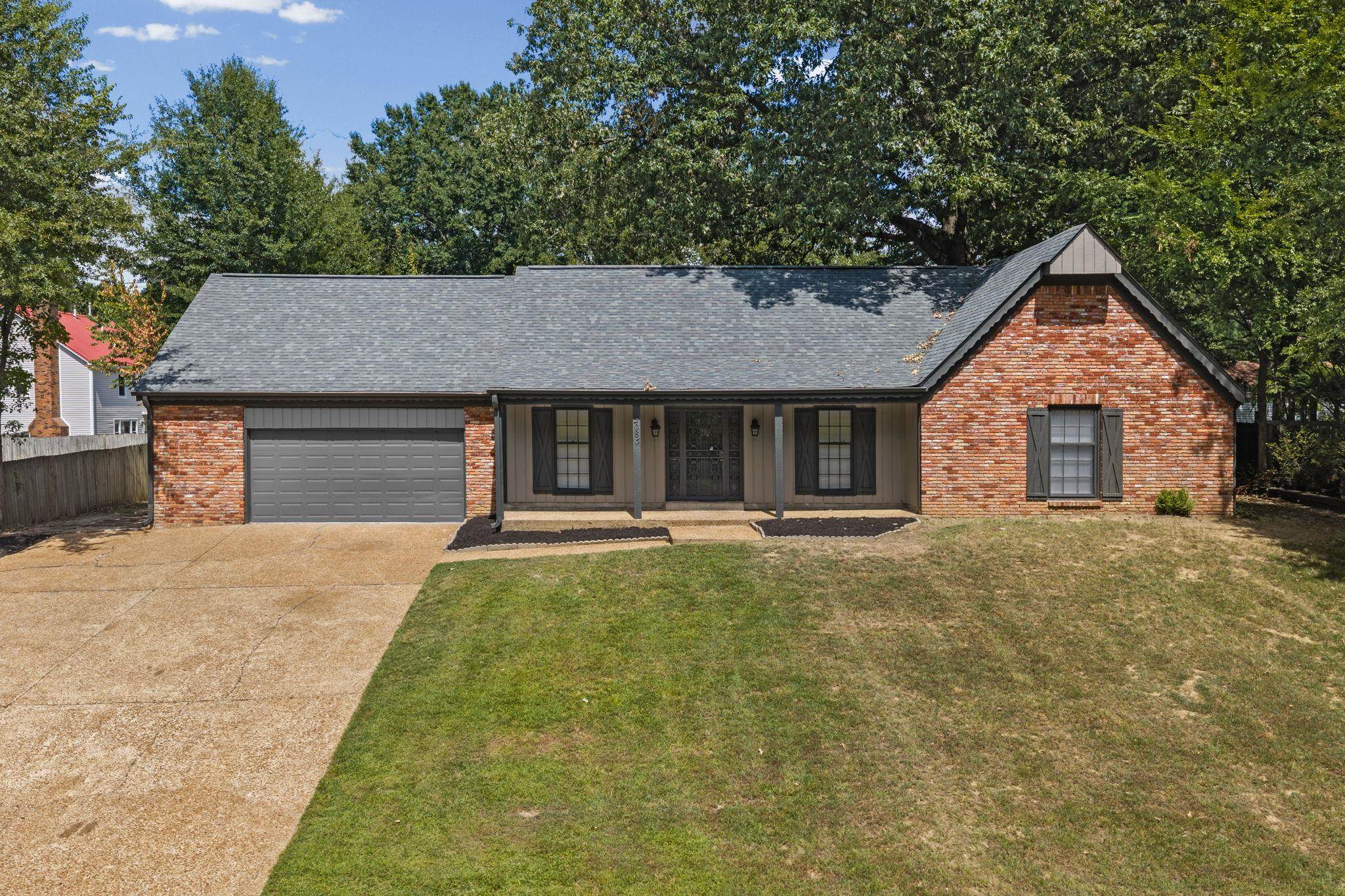 3085 Circle Gate Dr — photo