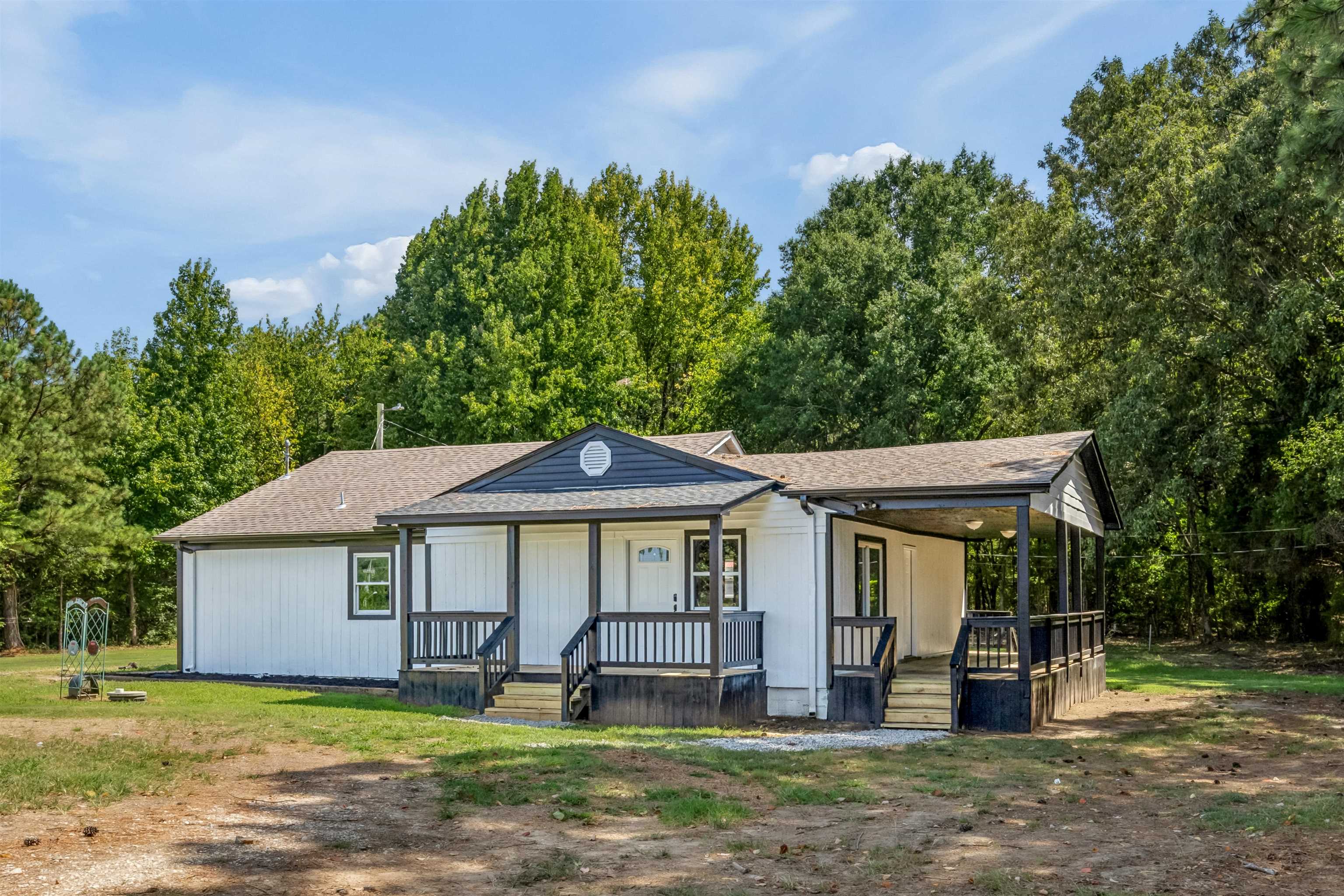 13301 Goodman Rd Rd — photo