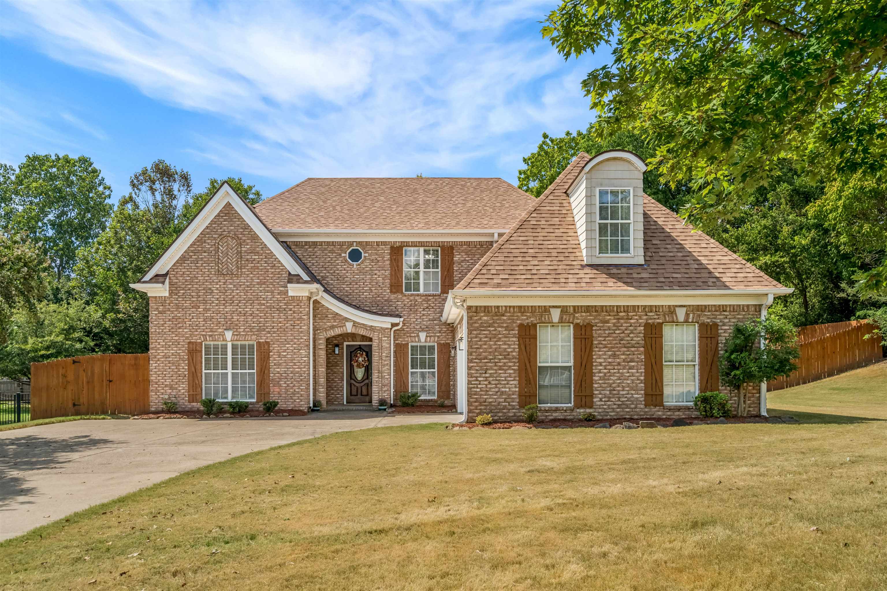 357 Bouler Dr — photo
