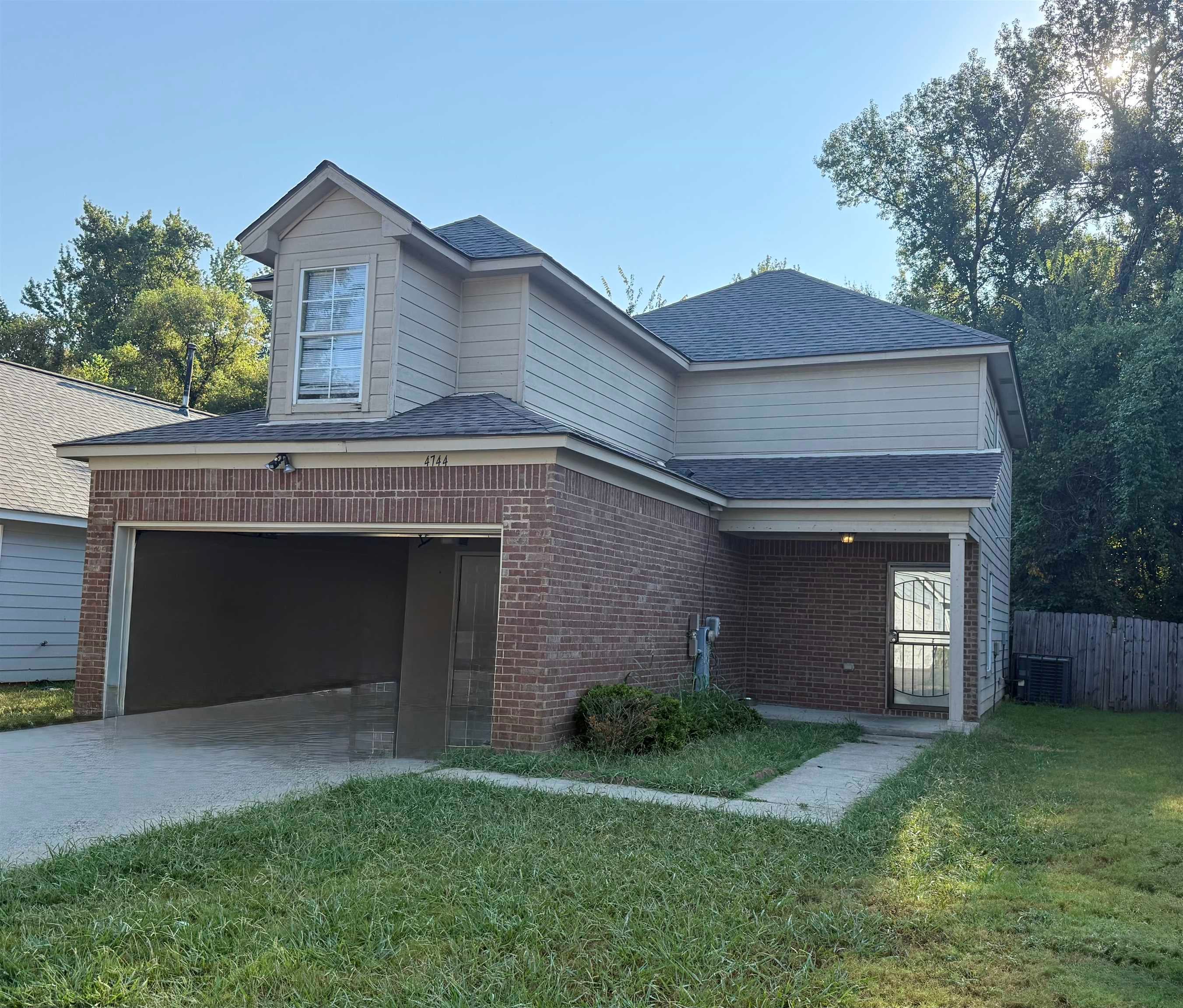4744 Waterfront Oak Dr — photo