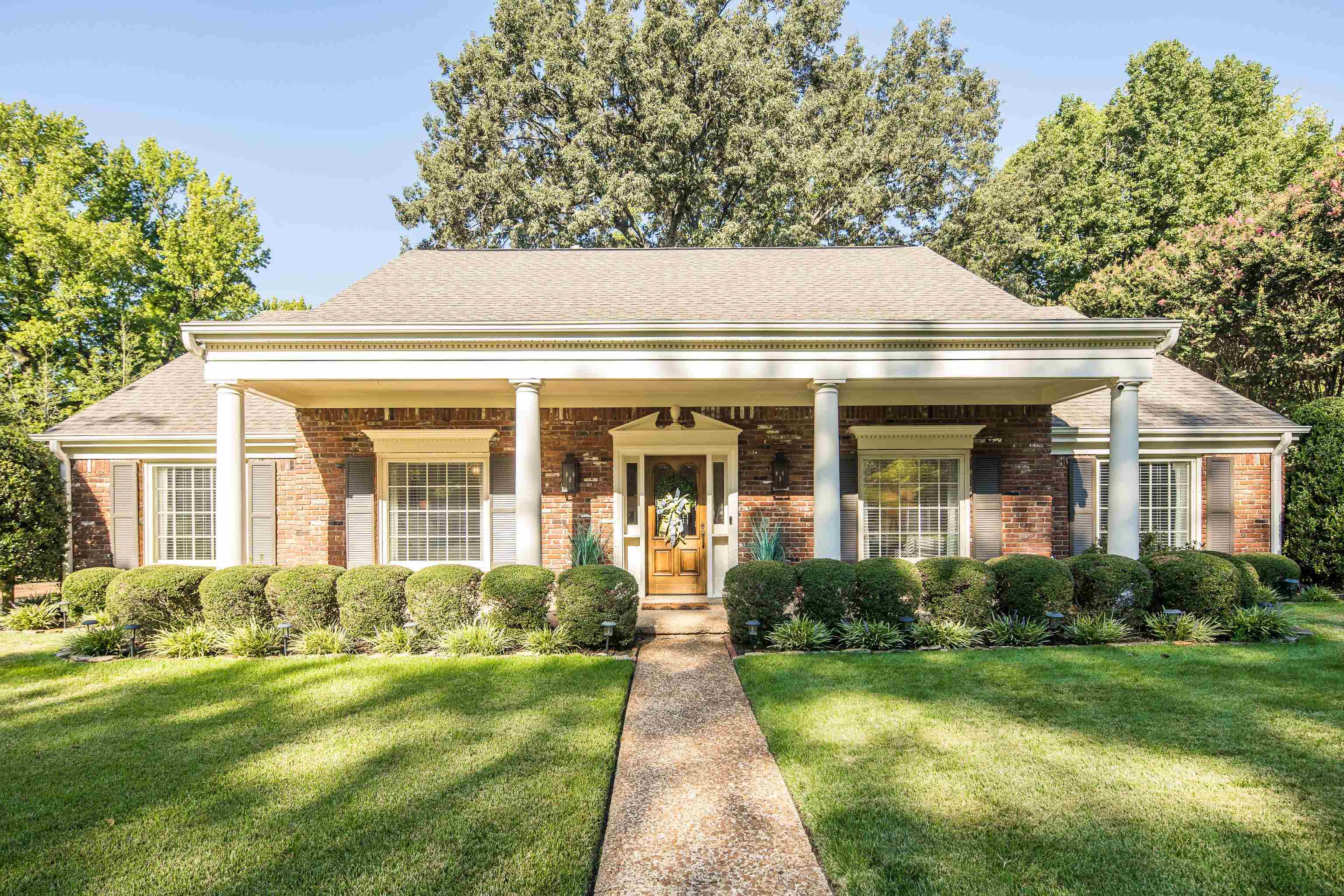 2067 Black Oak Dr — photo