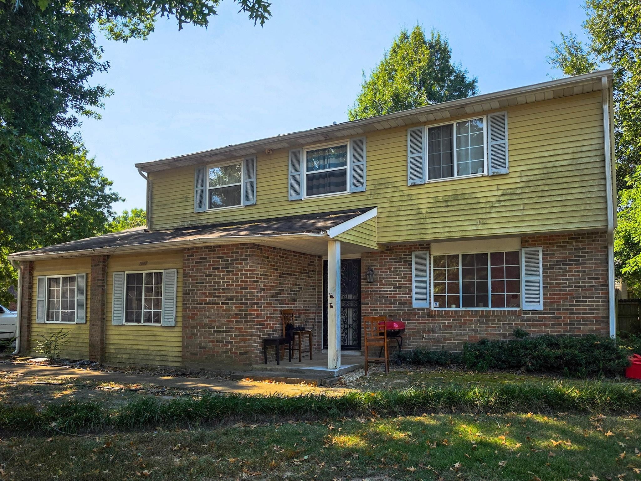 7443 Doncaster Ln — photo