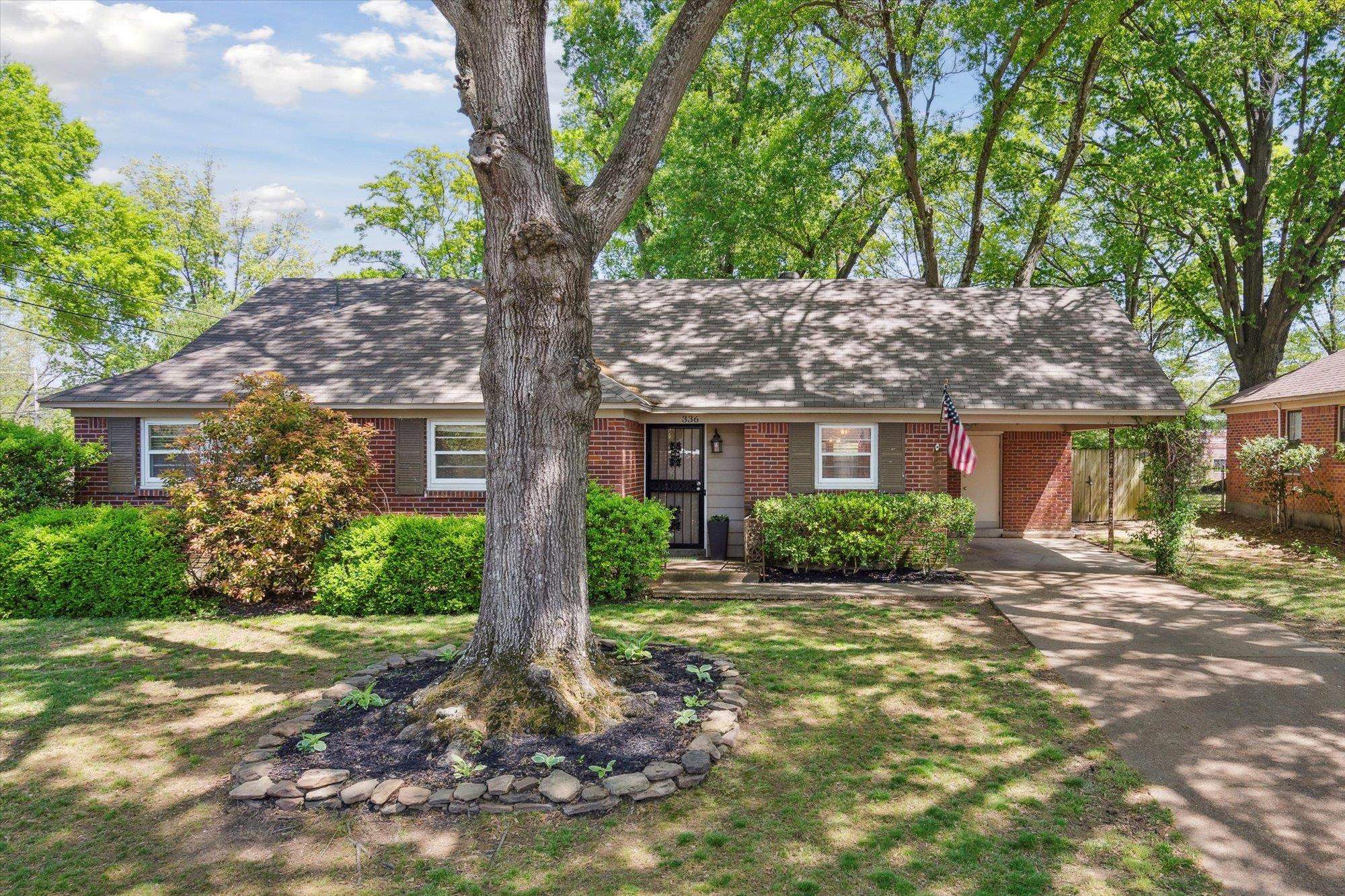 336 McElroy Rd — photo