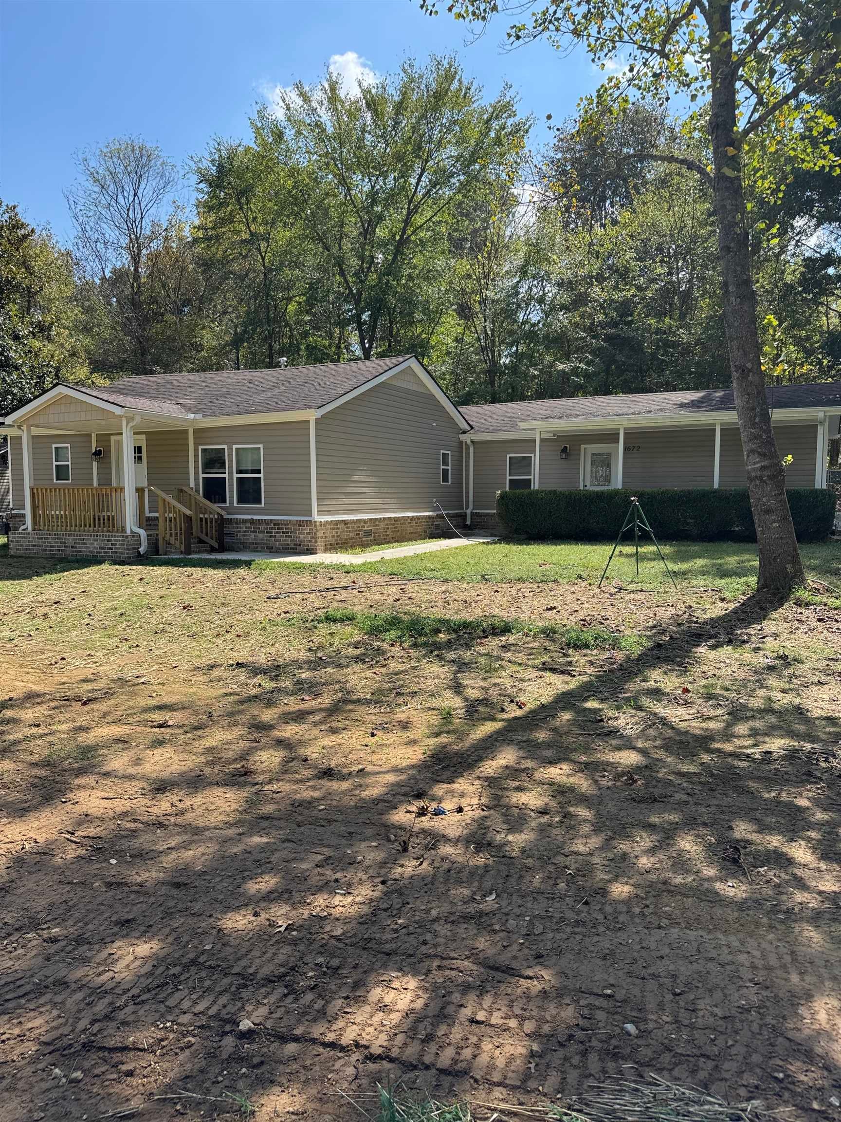 1672 Sadler School Rd — photo