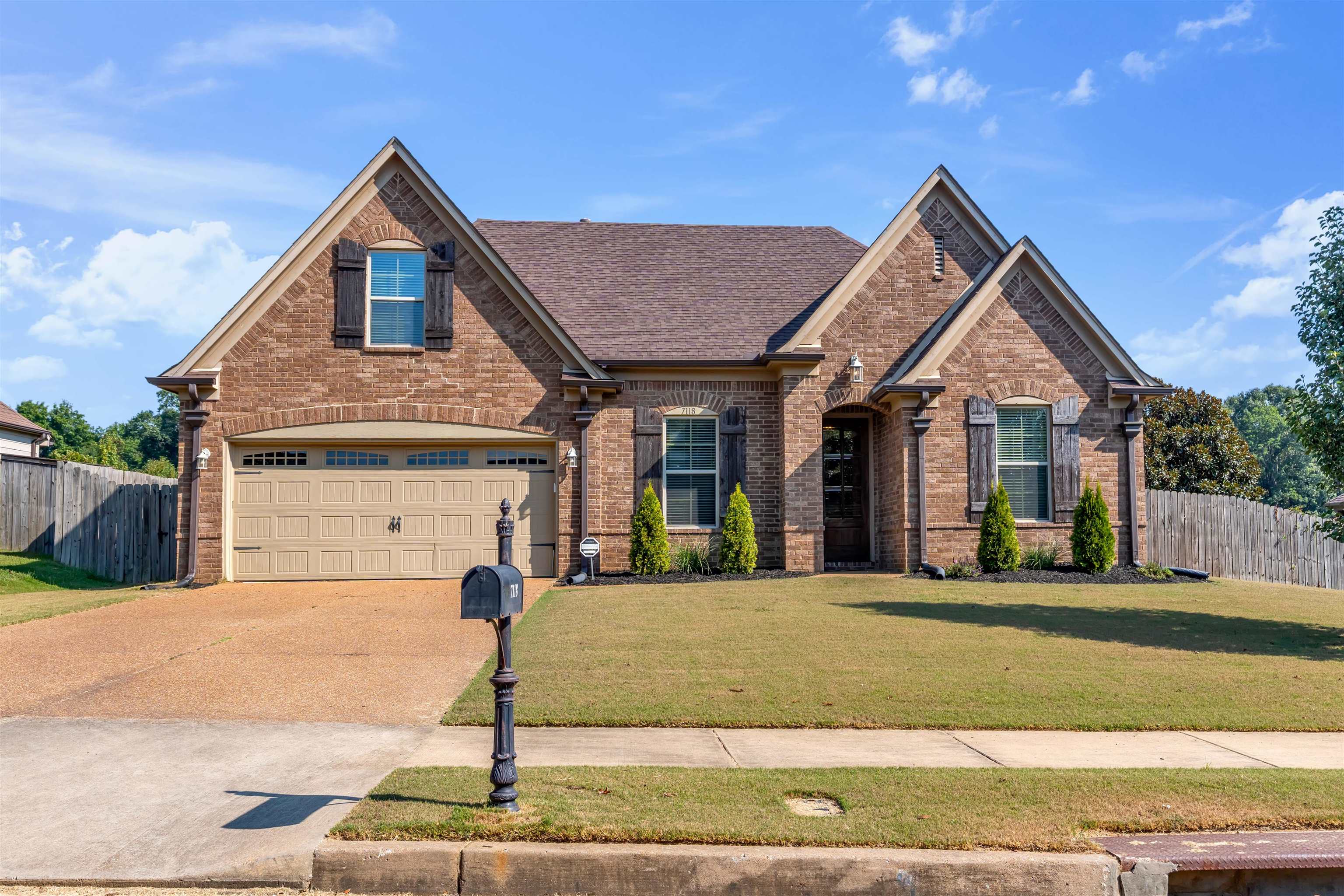 7118 Hill Farm Dr — photo