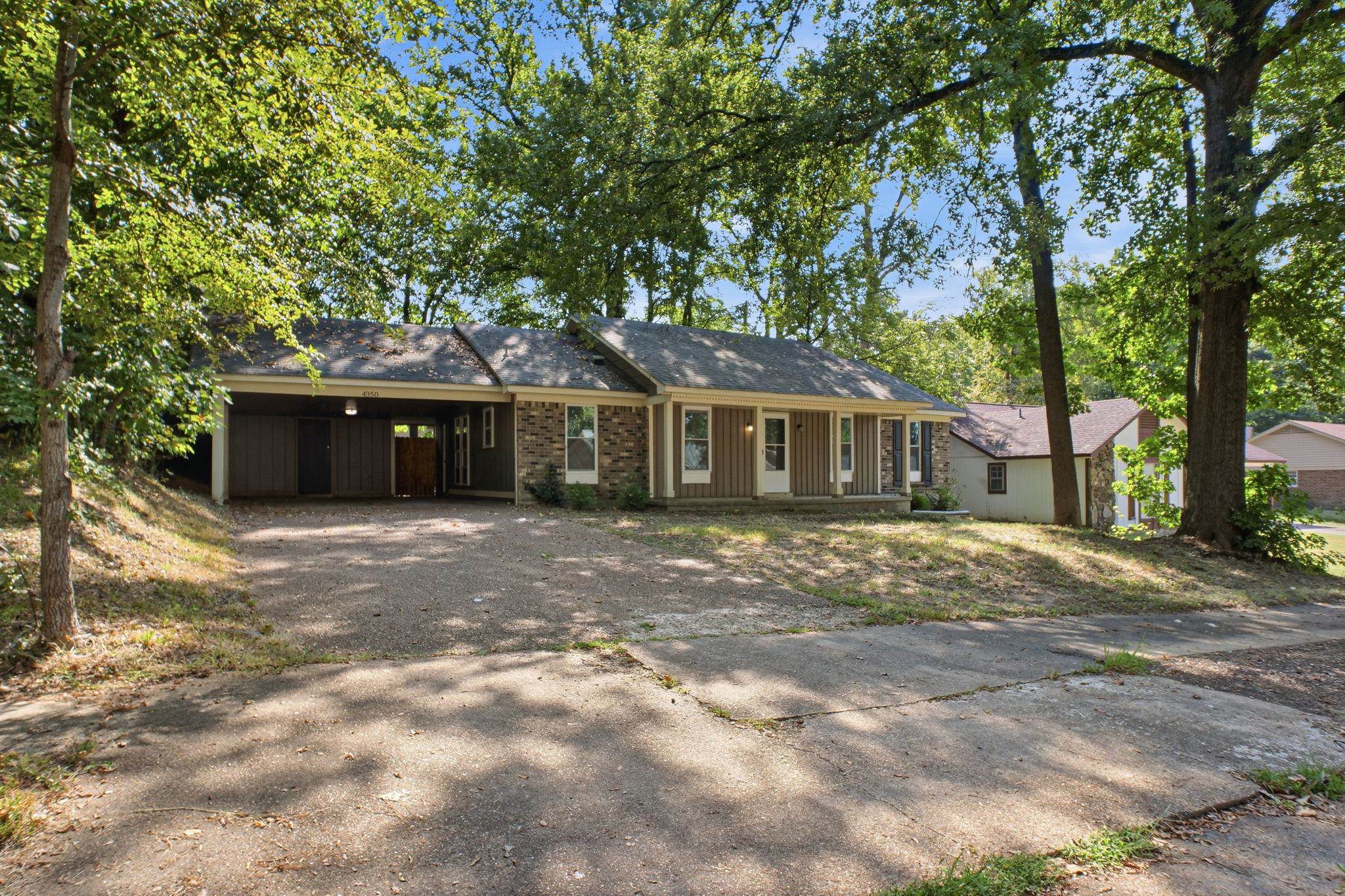4350 W Hunters Glen St — photo