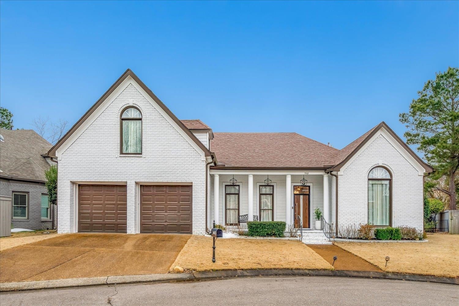 965 Village Oak CV — photo