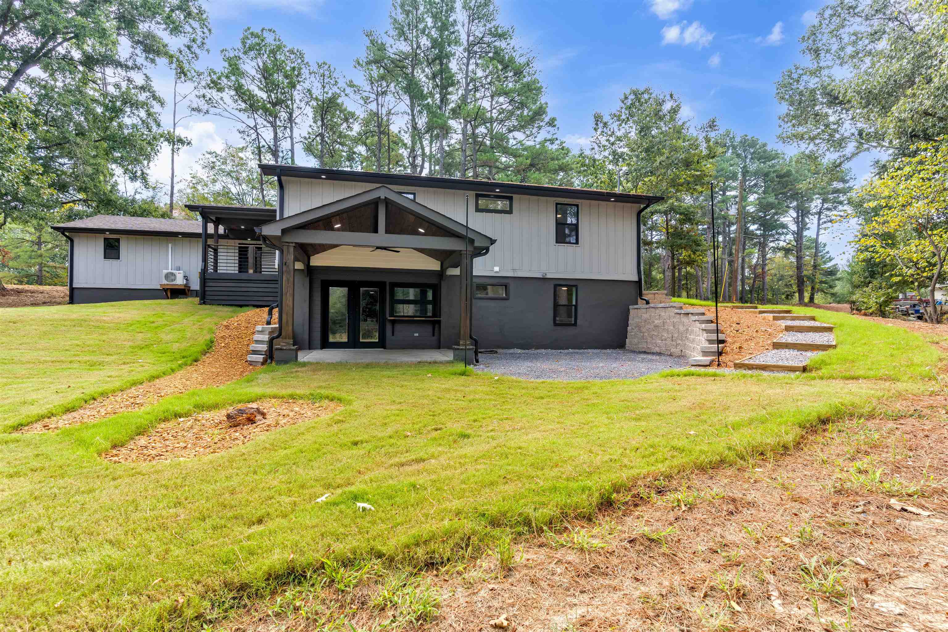 1310 Ecology Loop — photo