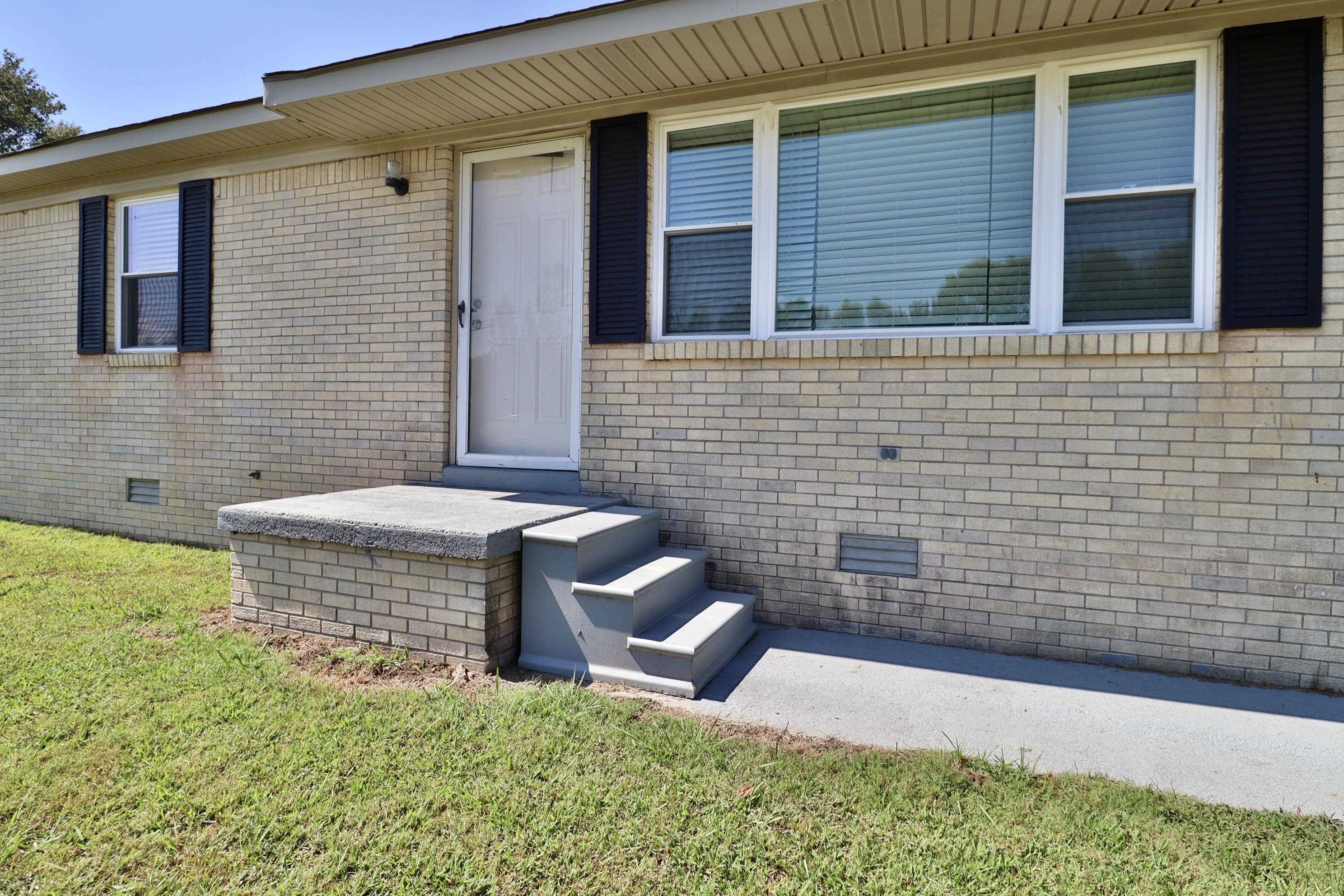 56 Riddick St, Gates, TN 38037 — photo 2