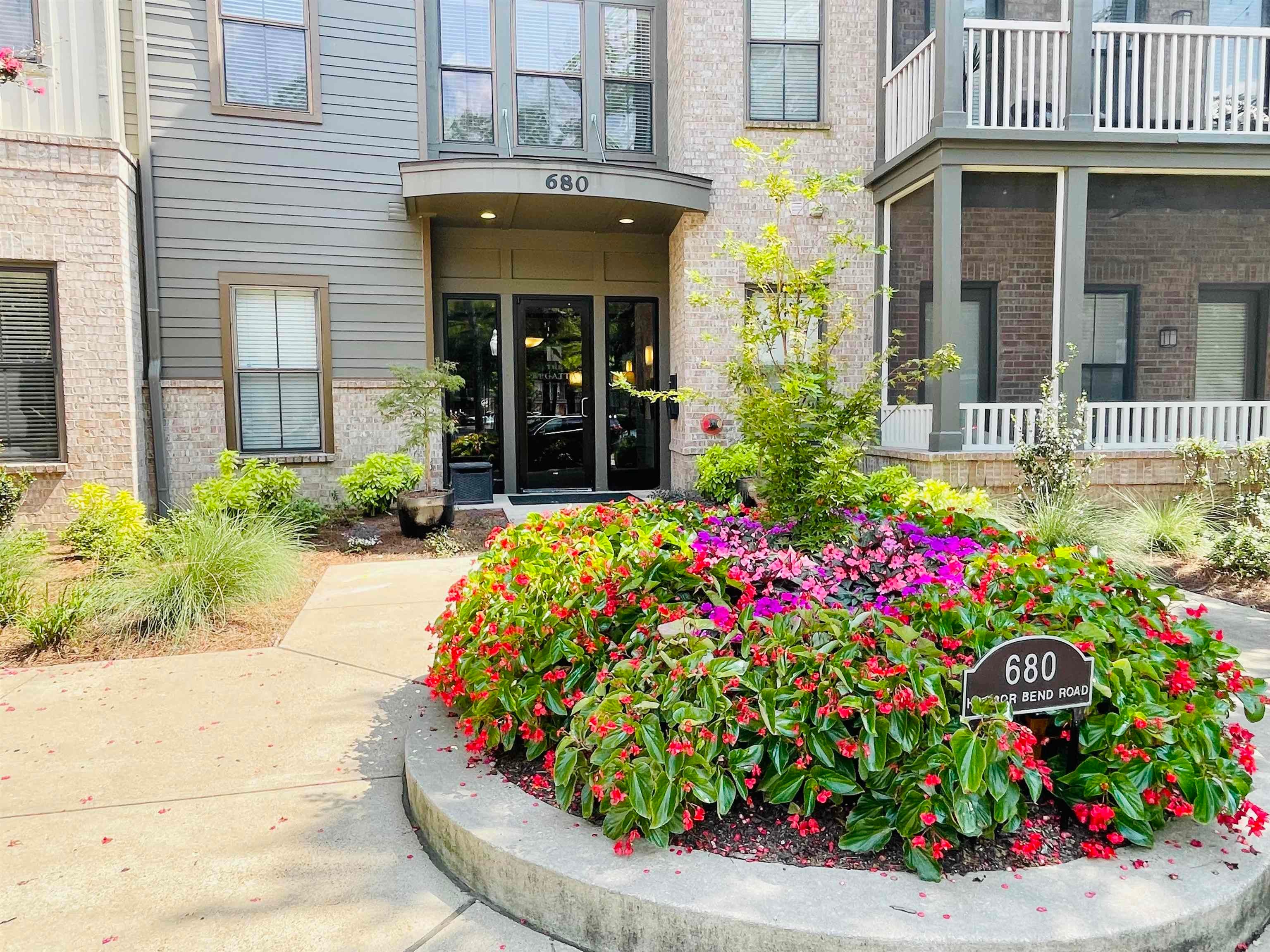 680 Harbor Bend Blvd 206 — photo