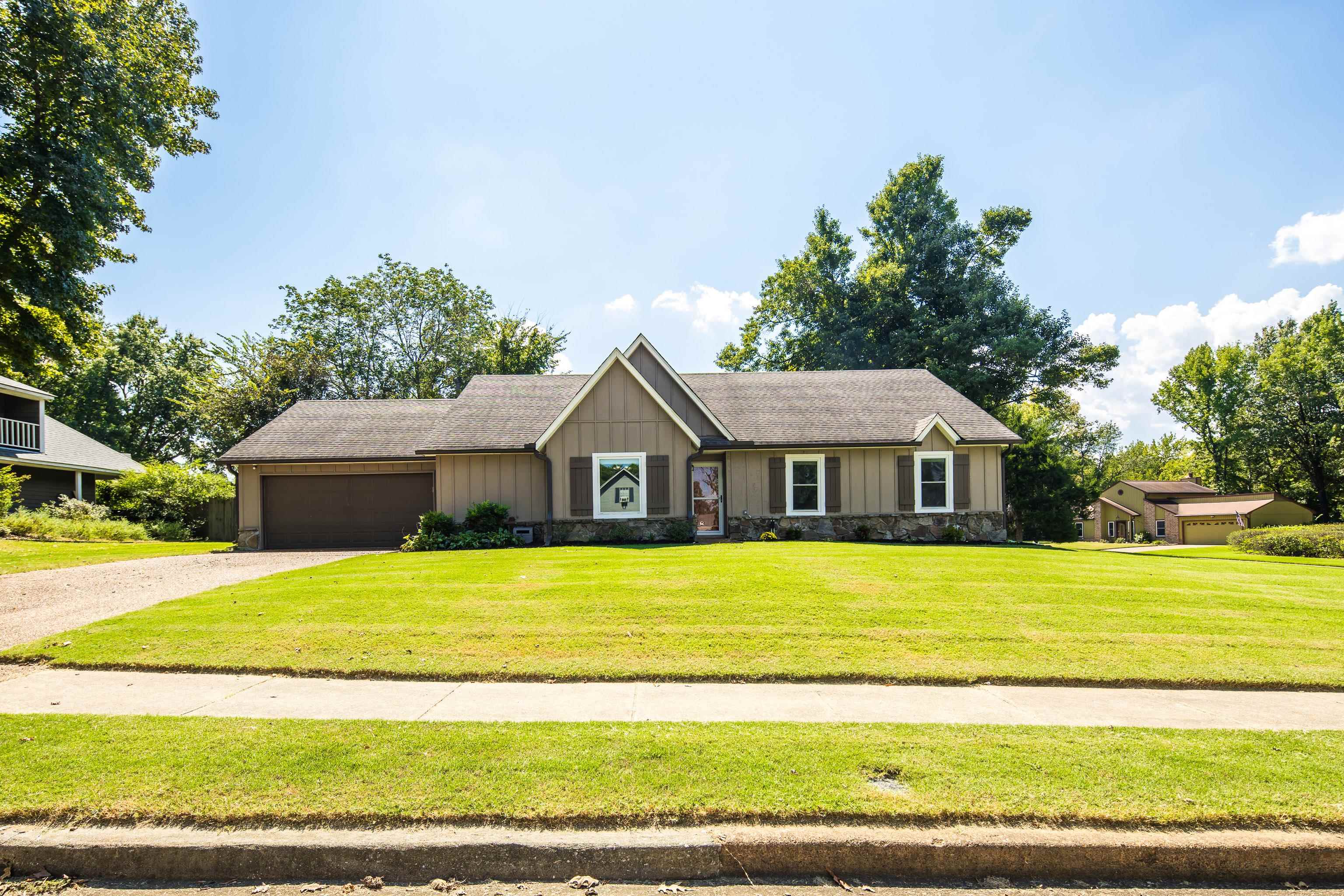 9433 Woodcutter Ln — photo