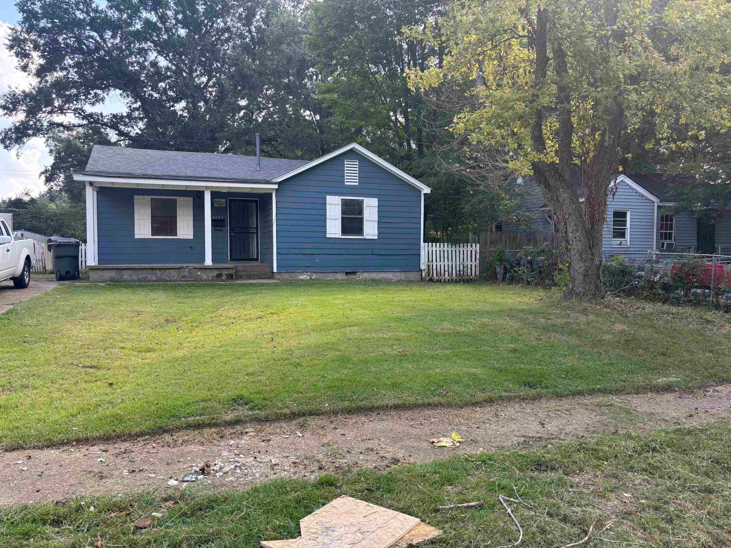 4095 Print Ave — photo