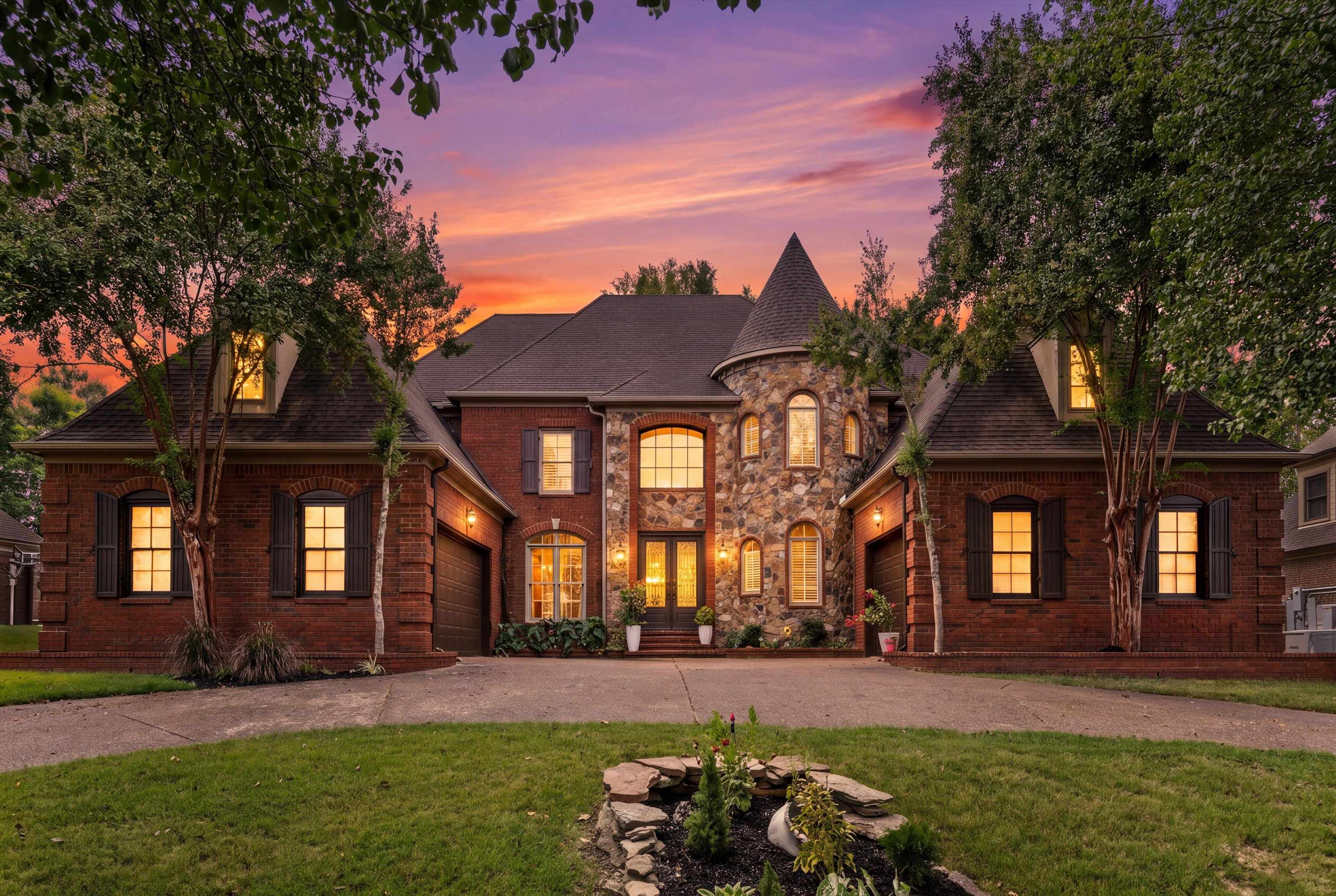 649 Ridge Springs Rd, Collierville, TN 38017