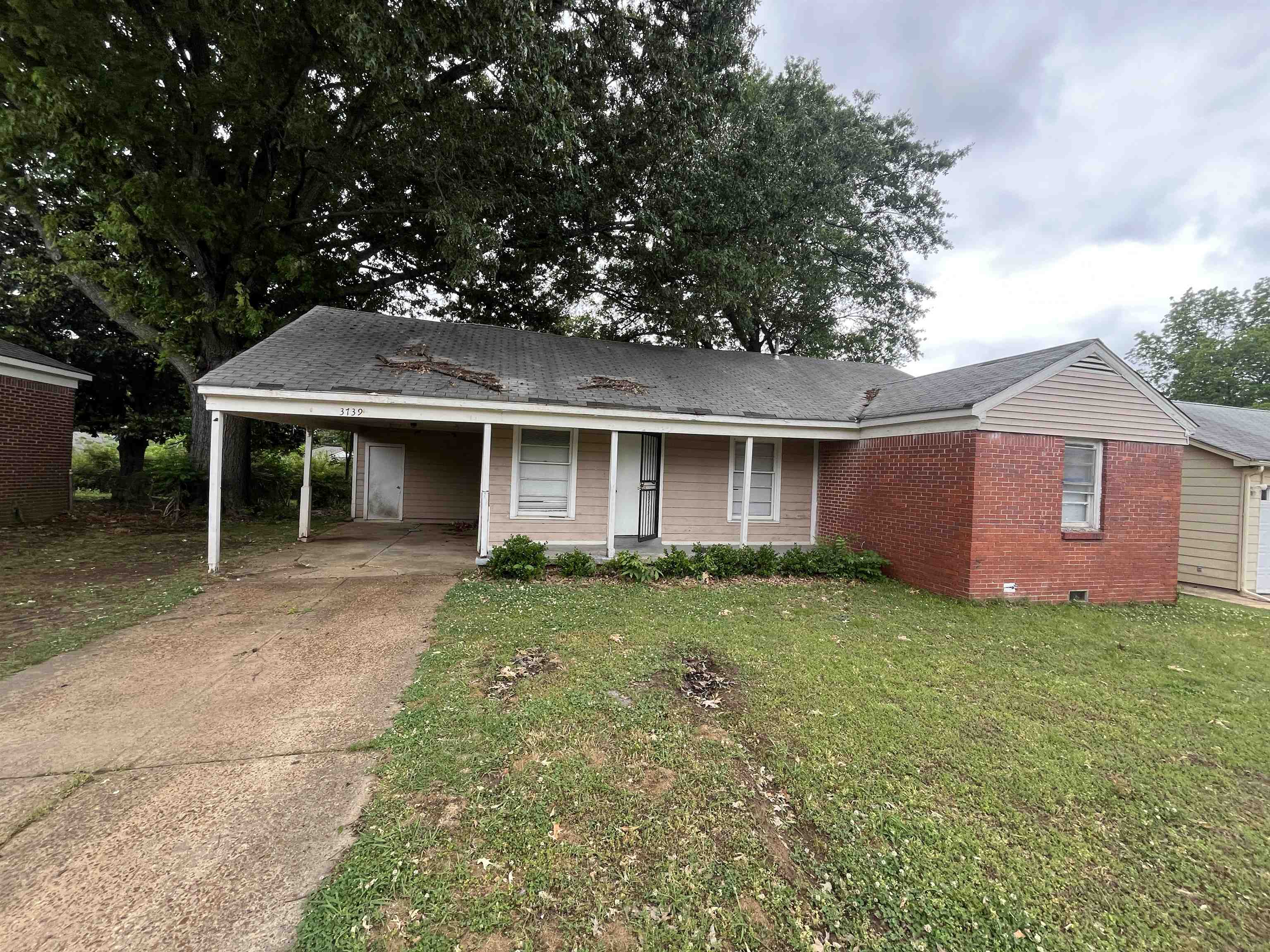 3739 Wickcliff Ln — photo