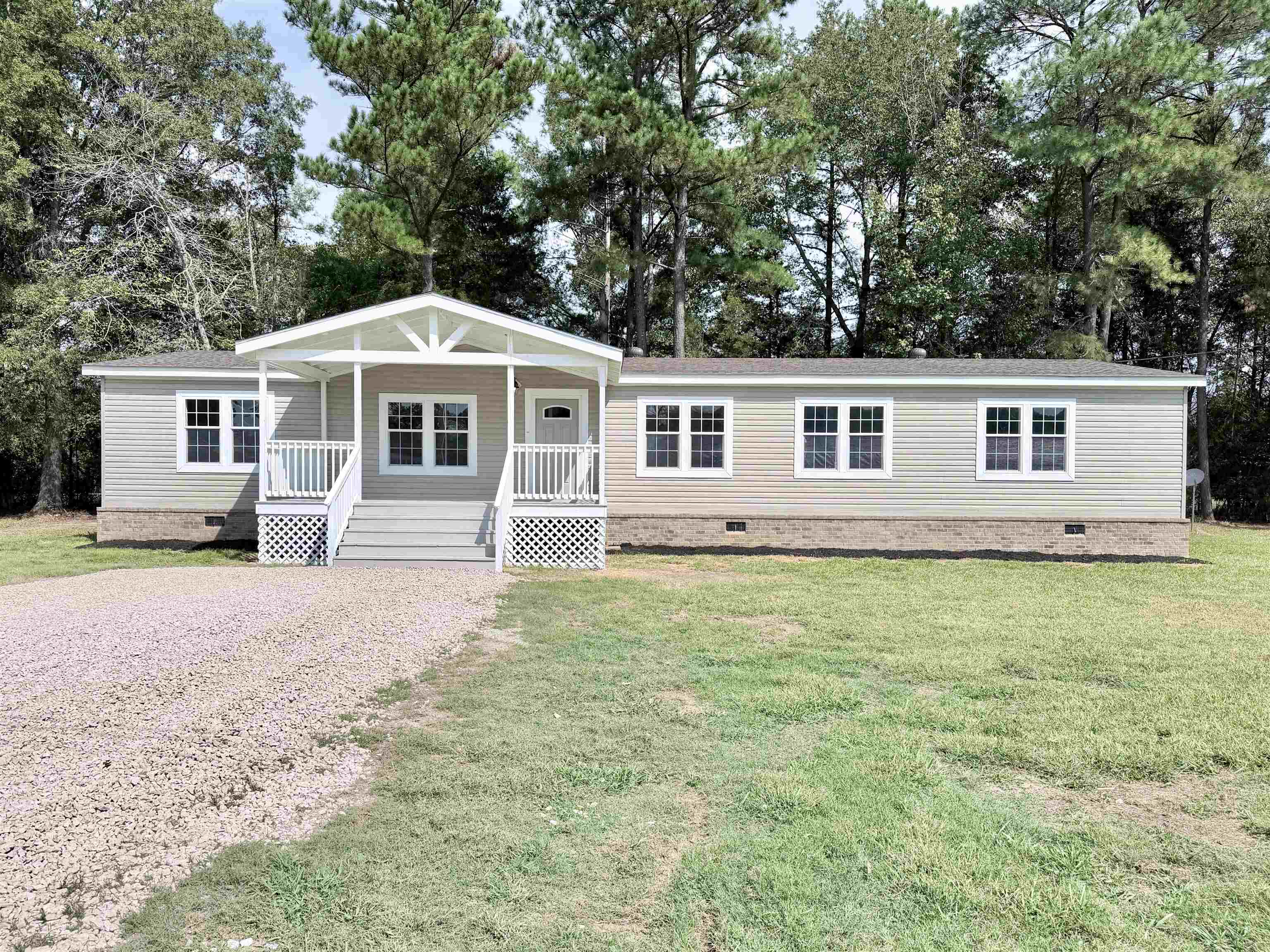360 Goodwyn Loop — photo