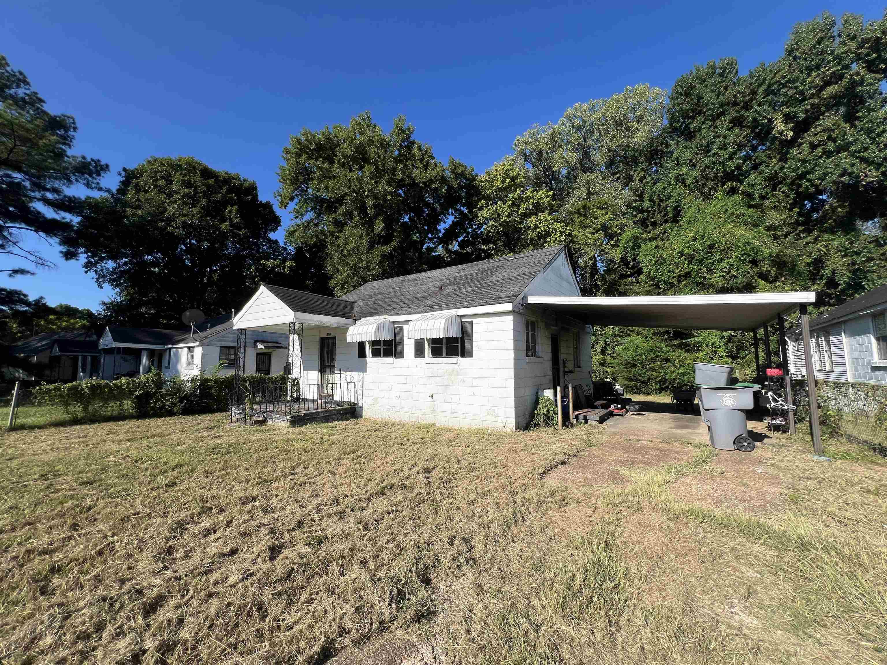 1571 W Dianne Cir — photo